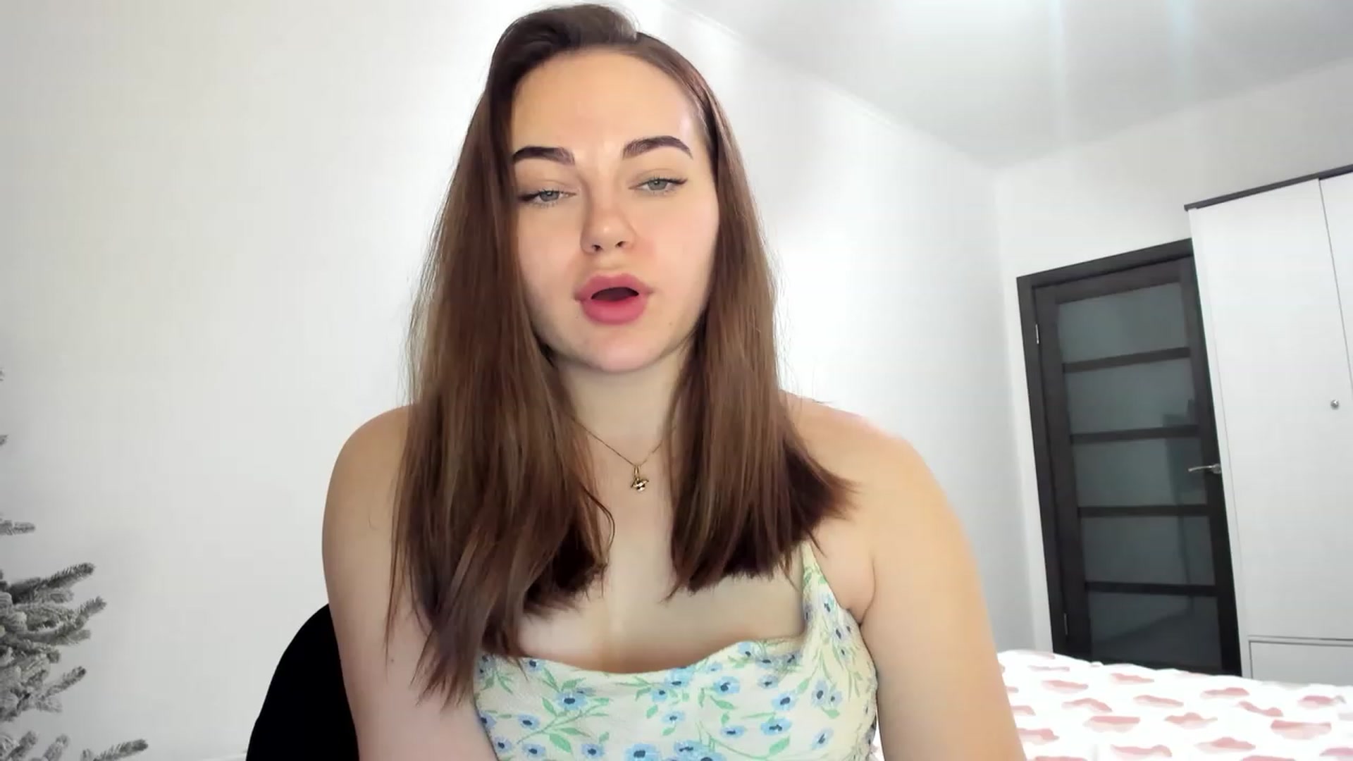 Gallery image thumbnail from Bee_Sweety_'s myfreecams stream on, 01/17/2023, 19:00 image 10 of 20