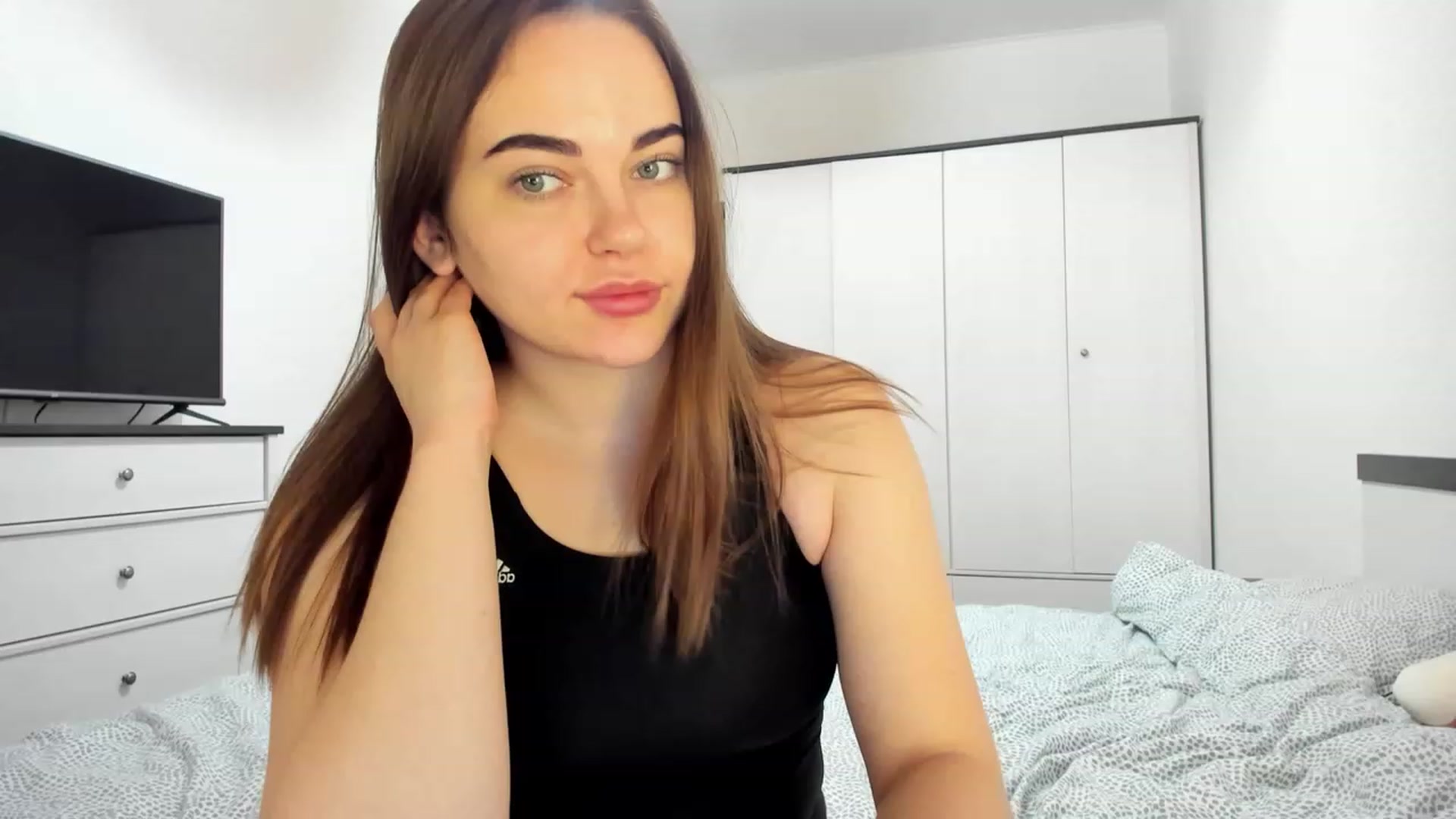 Gallery image thumbnail from Bee_Sweety_'s myfreecams stream on, 02/01/2023, 18:41 image 17 of 20