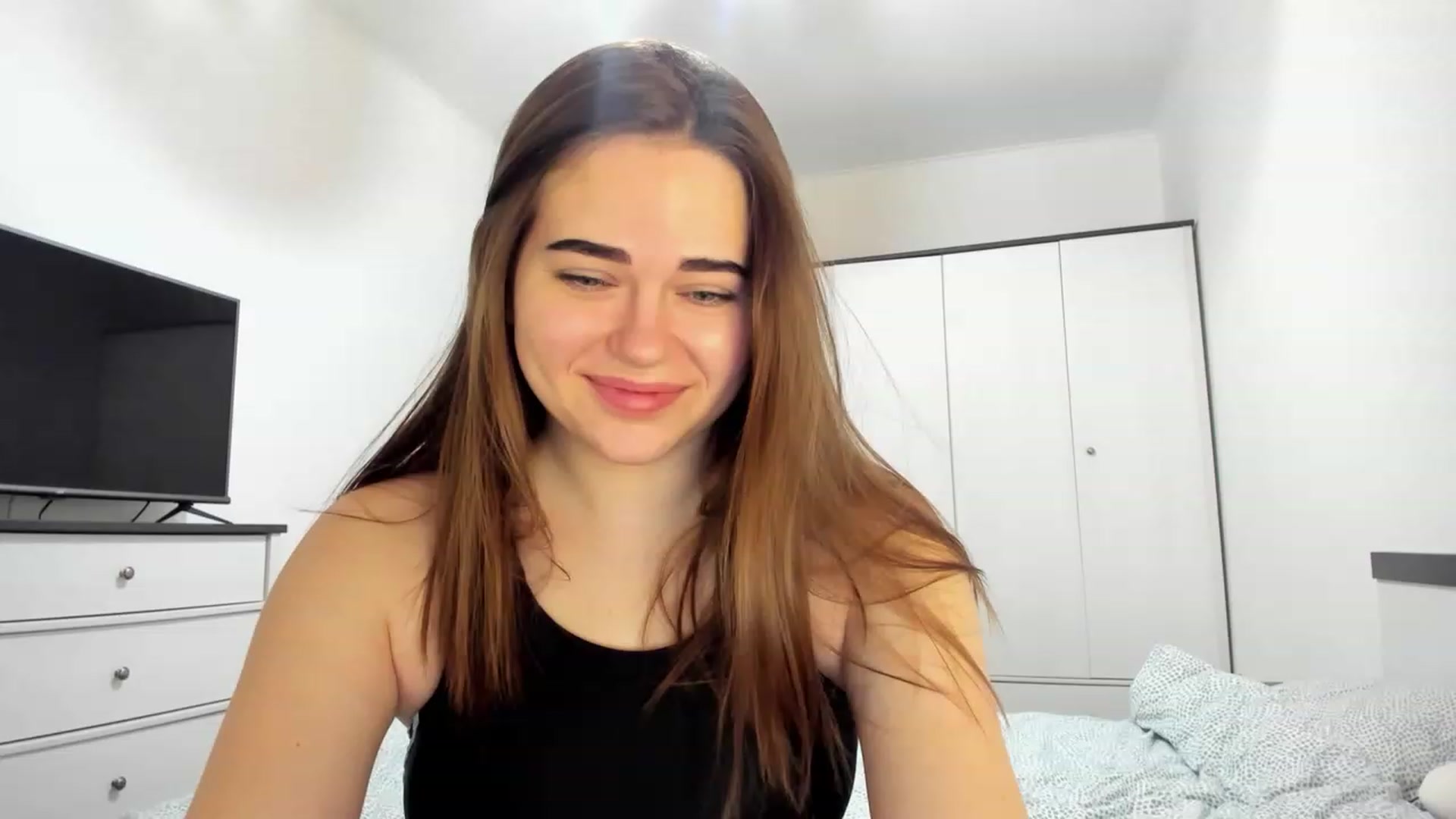 Gallery image thumbnail from Bee_Sweety_'s myfreecams stream on, 02/01/2023, 18:41 image 3 of 20
