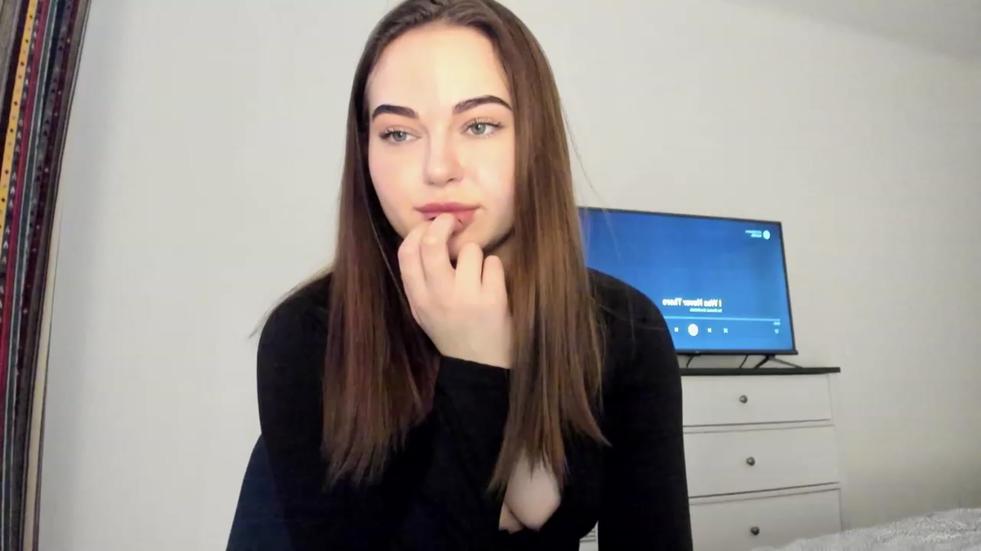 Gallery image thumbnail from Bee_Sweety_'s myfreecams stream on, 02/05/2023, 13:56 image 3 of 20