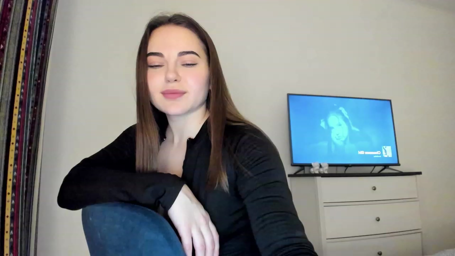 Gallery image thumbnail from Bee_Sweety_'s myfreecams stream on, 02/05/2023, 14:57 image 9 of 20