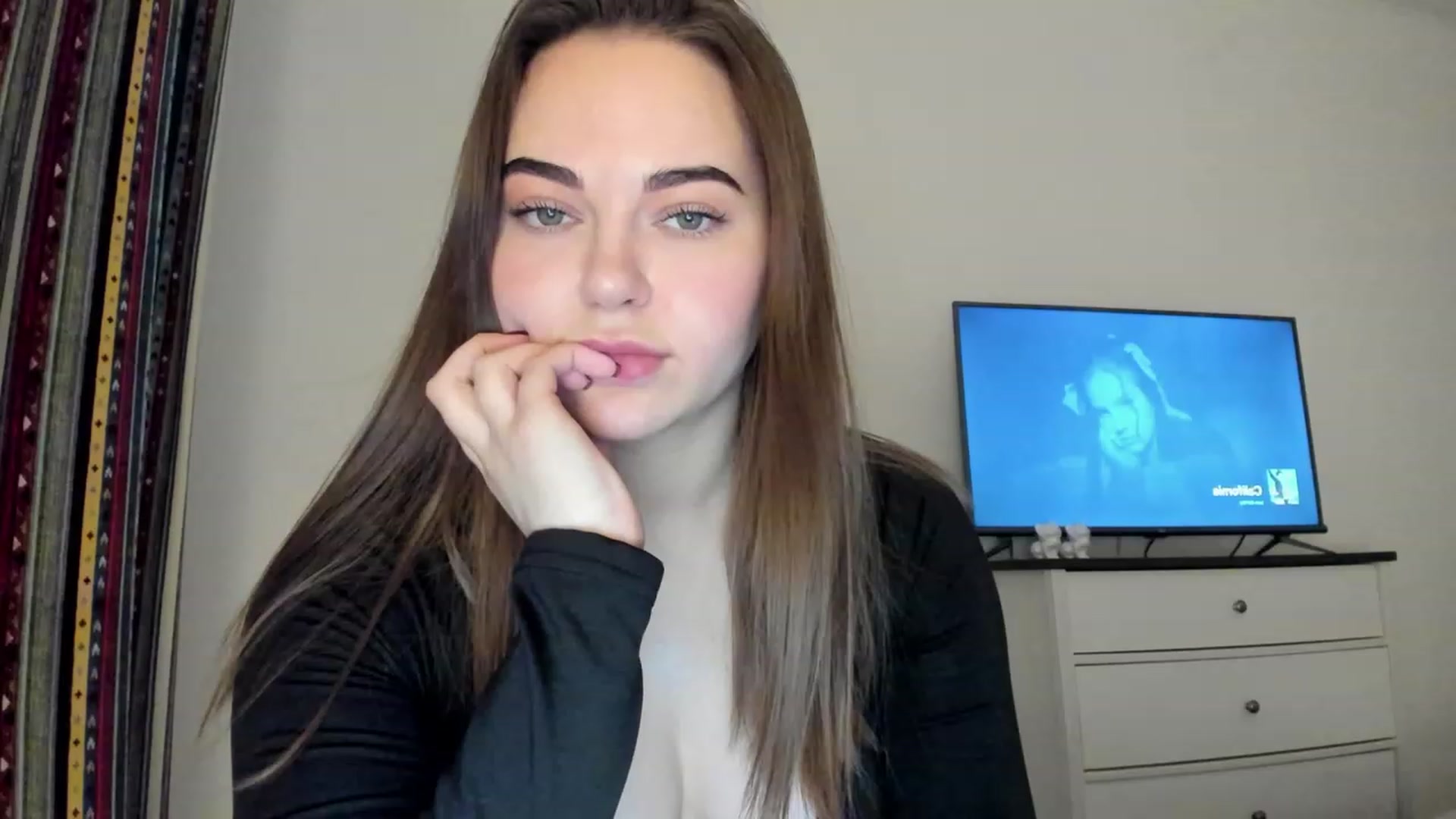 Gallery image thumbnail from Bee_Sweety_'s myfreecams stream on, 02/05/2023, 14:57 image 13 of 20