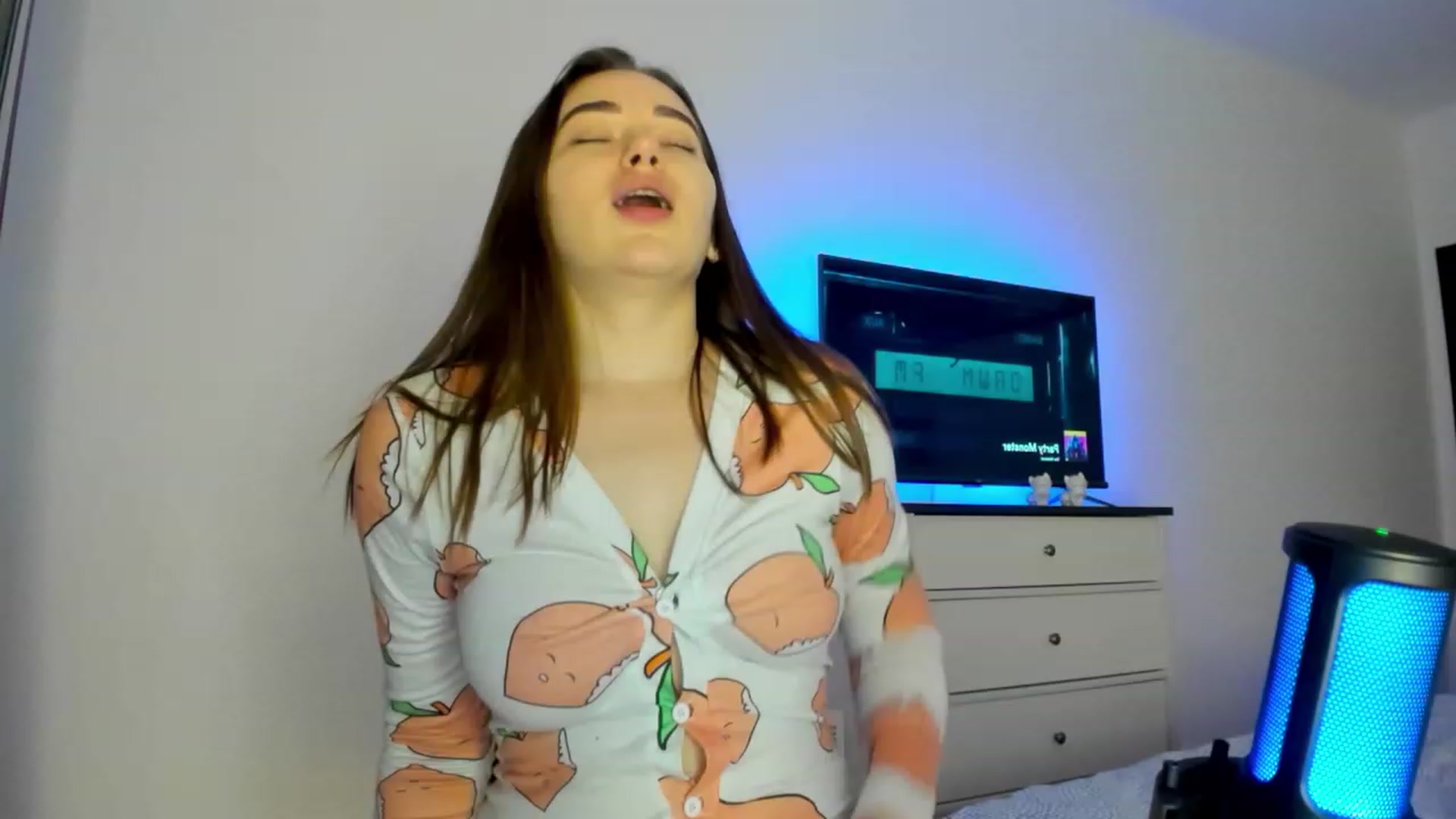 Gallery image thumbnail from Bee_Sweety_'s myfreecams stream on, 02/17/2023, 16:39 image 10 of 20