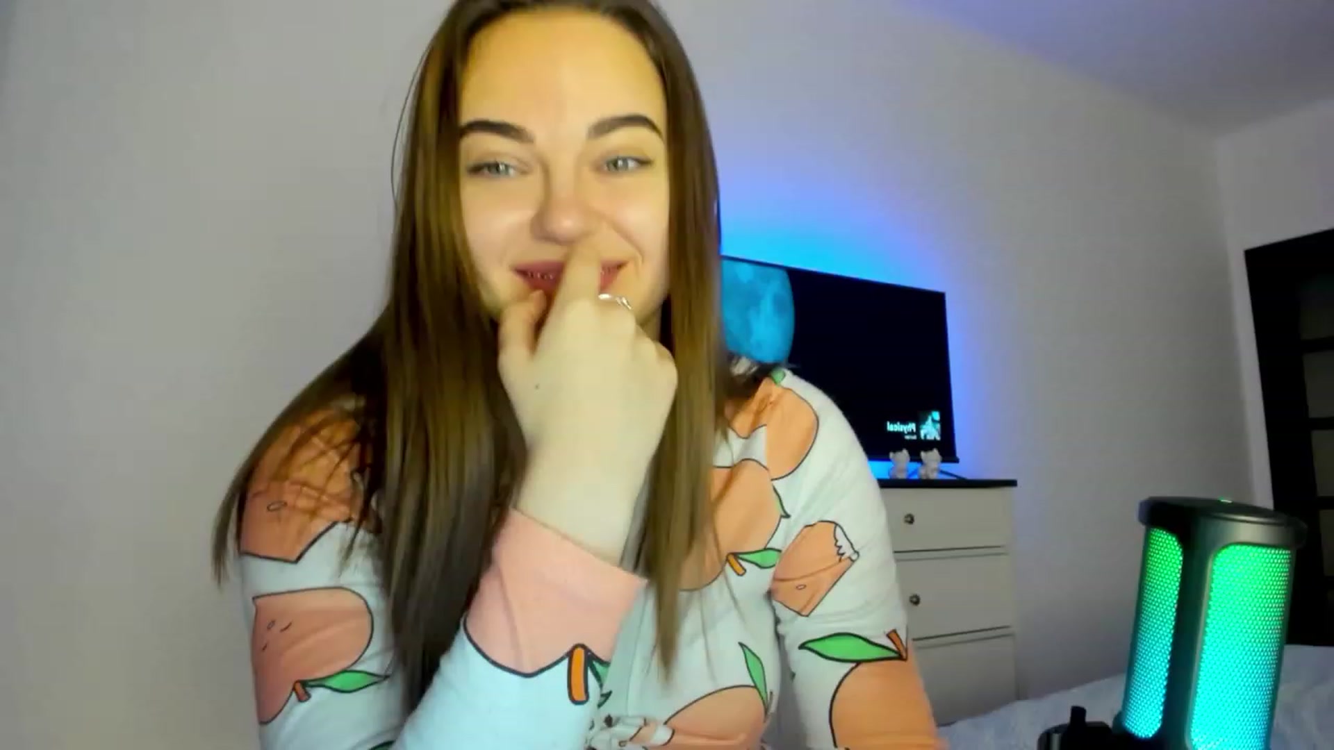 Gallery image thumbnail from Bee_Sweety_'s myfreecams stream on, 02/17/2023, 17:37 image 1 of 20