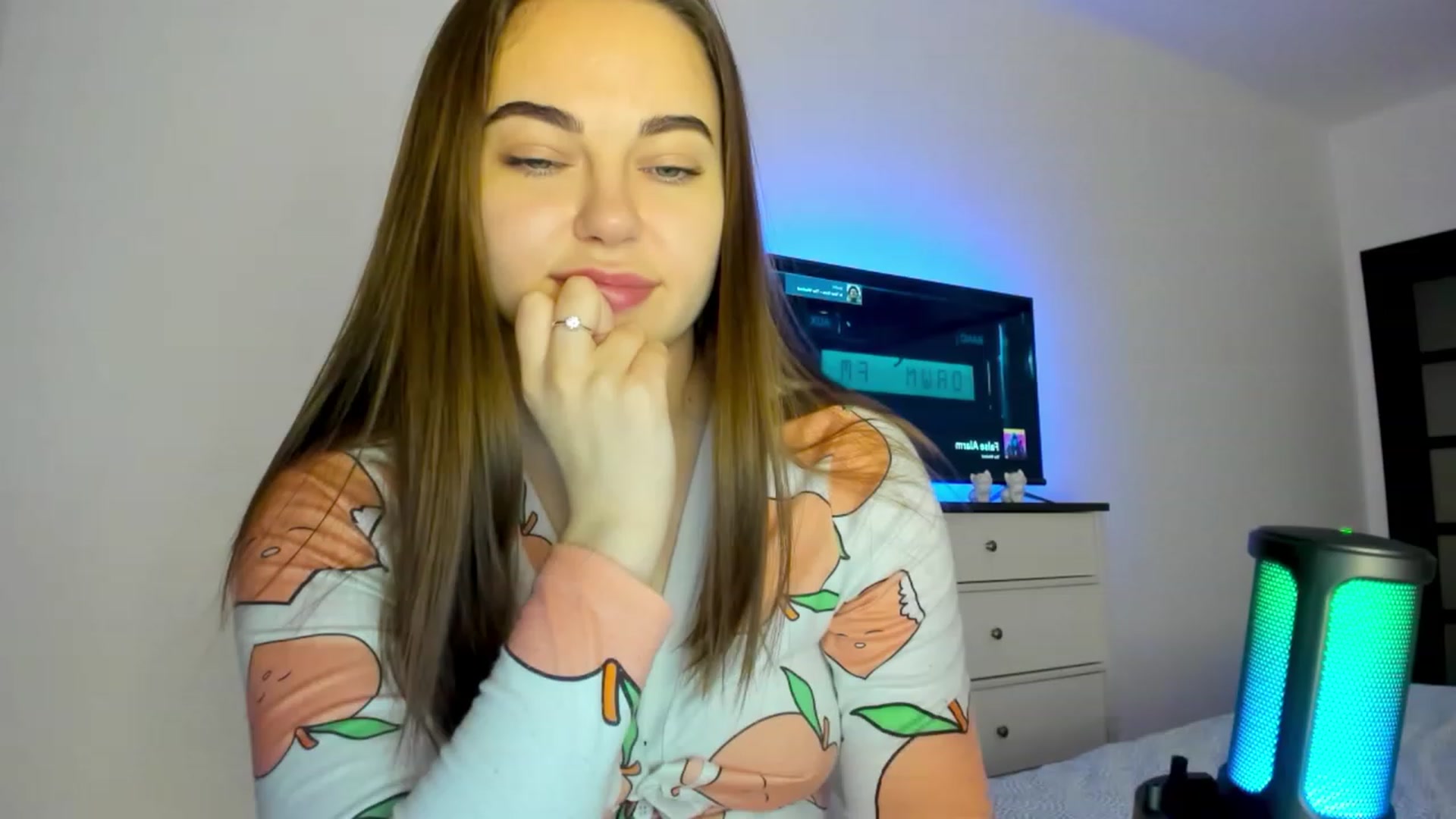 Gallery image thumbnail from Bee_Sweety_'s myfreecams stream on, 02/17/2023, 17:37 image 13 of 20