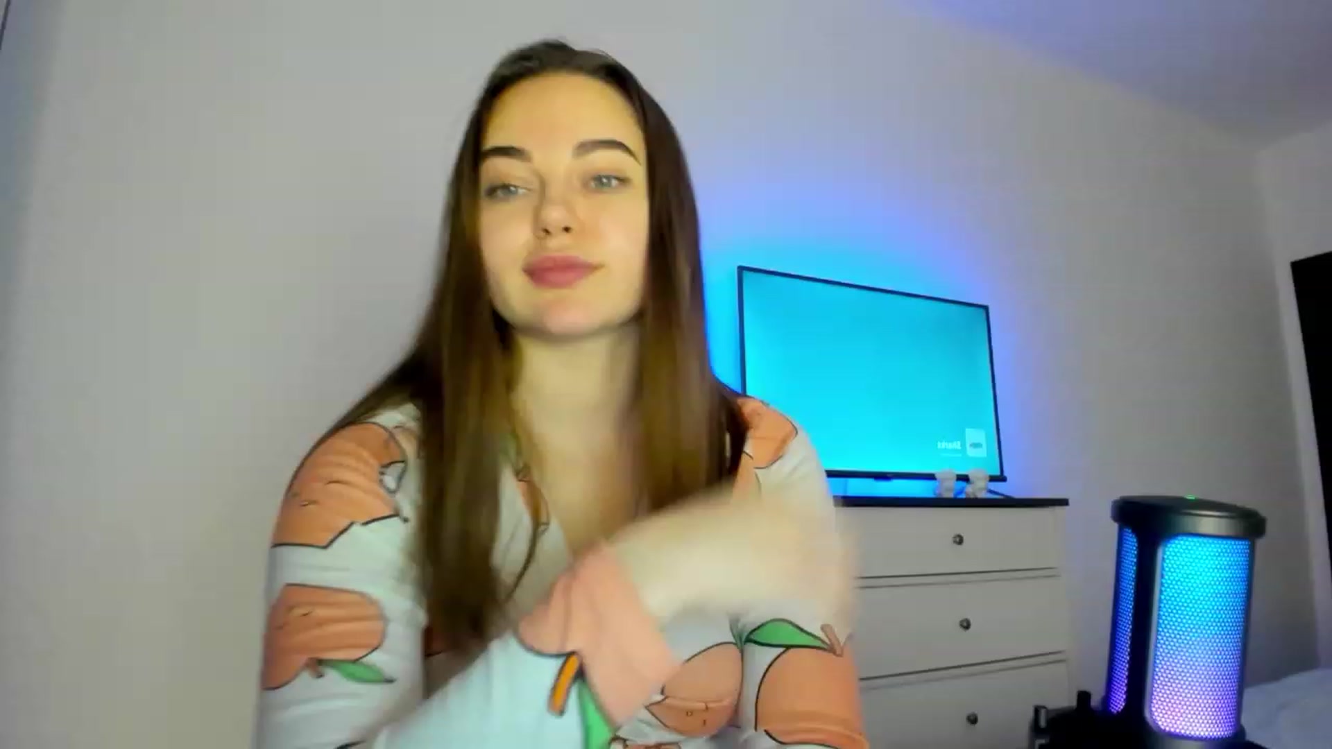 Gallery image thumbnail from Bee_Sweety_'s myfreecams stream on, 02/17/2023, 18:48 image 5 of 20