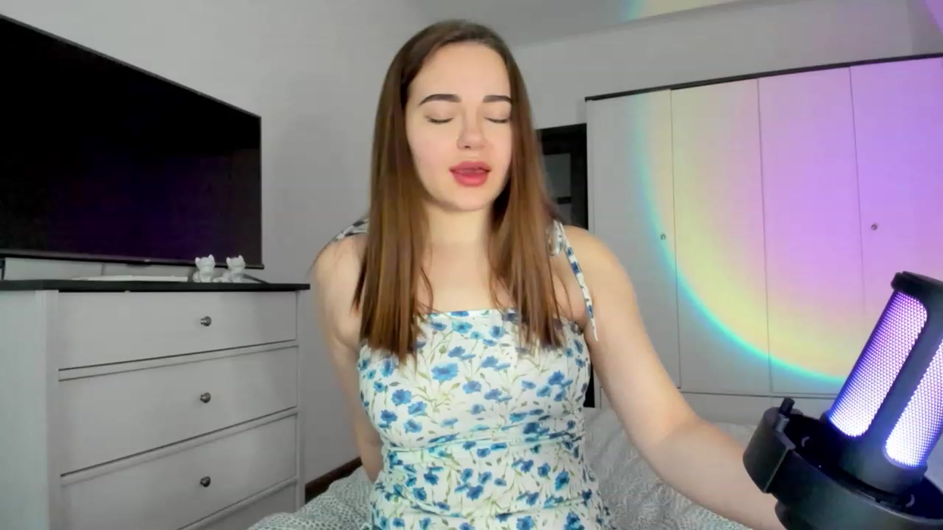 Gallery image thumbnail from Bee_Sweety_'s myfreecams stream on, 02/18/2023, 14:01 image 14 of 20