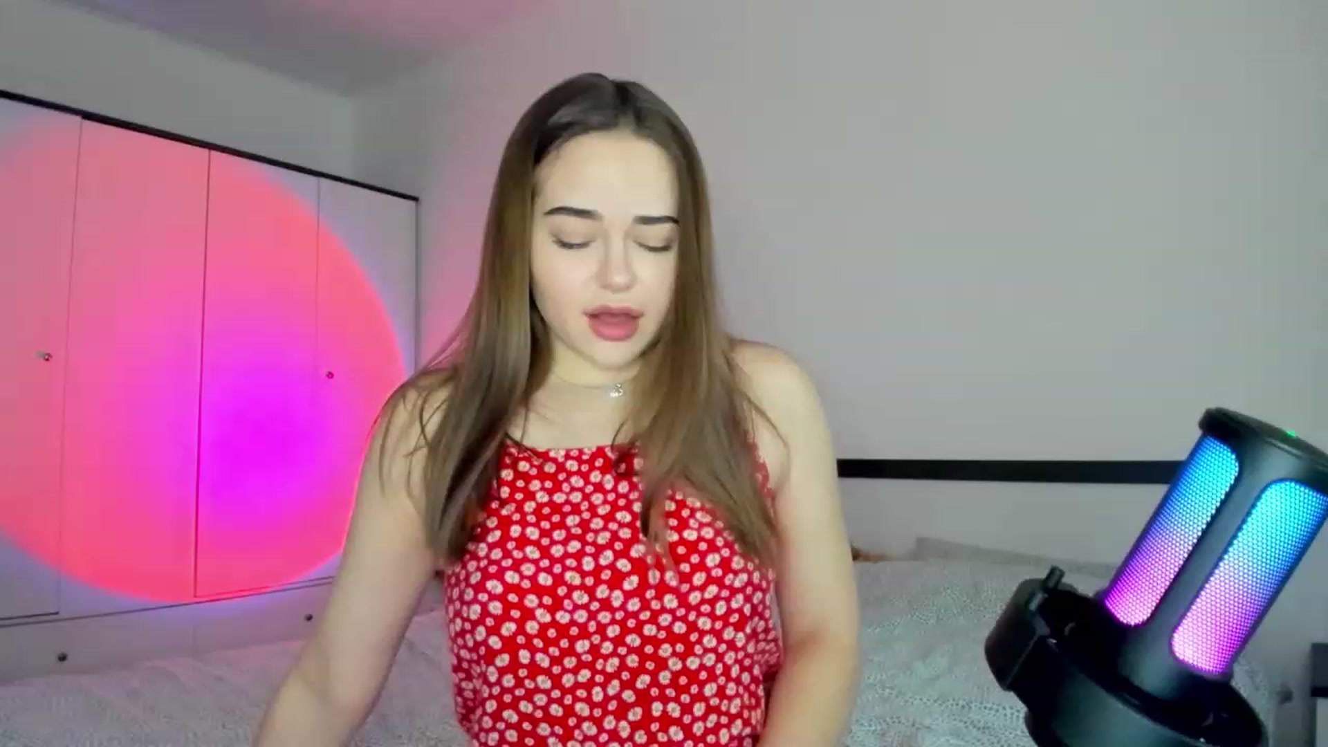Gallery image thumbnail from Bee_Sweety_'s myfreecams stream on, 02/19/2023, 13:34 image 10 of 20