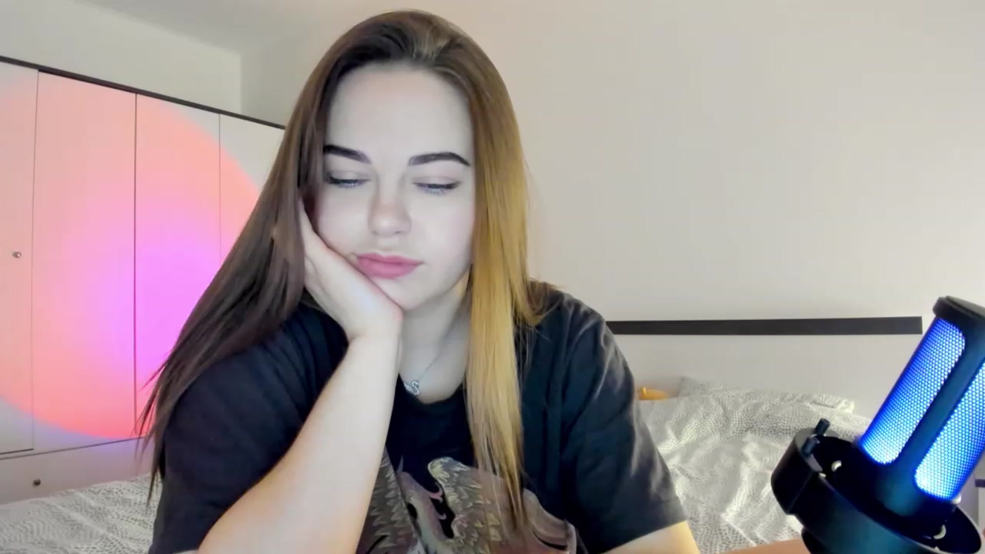 Gallery image thumbnail from Bee_Sweety_'s myfreecams stream on, 02/19/2023, 14:58 image 4 of 20