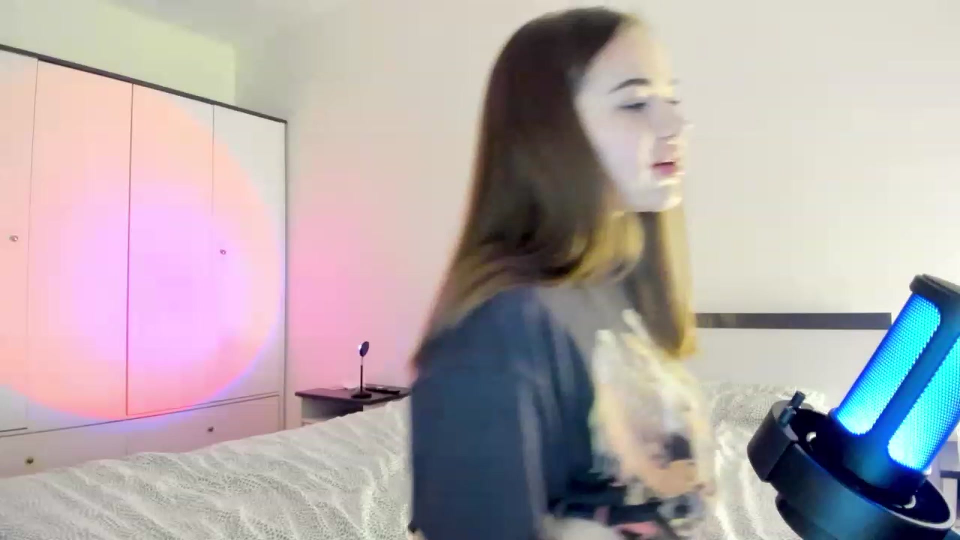 Gallery image thumbnail from Bee_Sweety_'s myfreecams stream on, 02/19/2023, 15:21 image 3 of 20