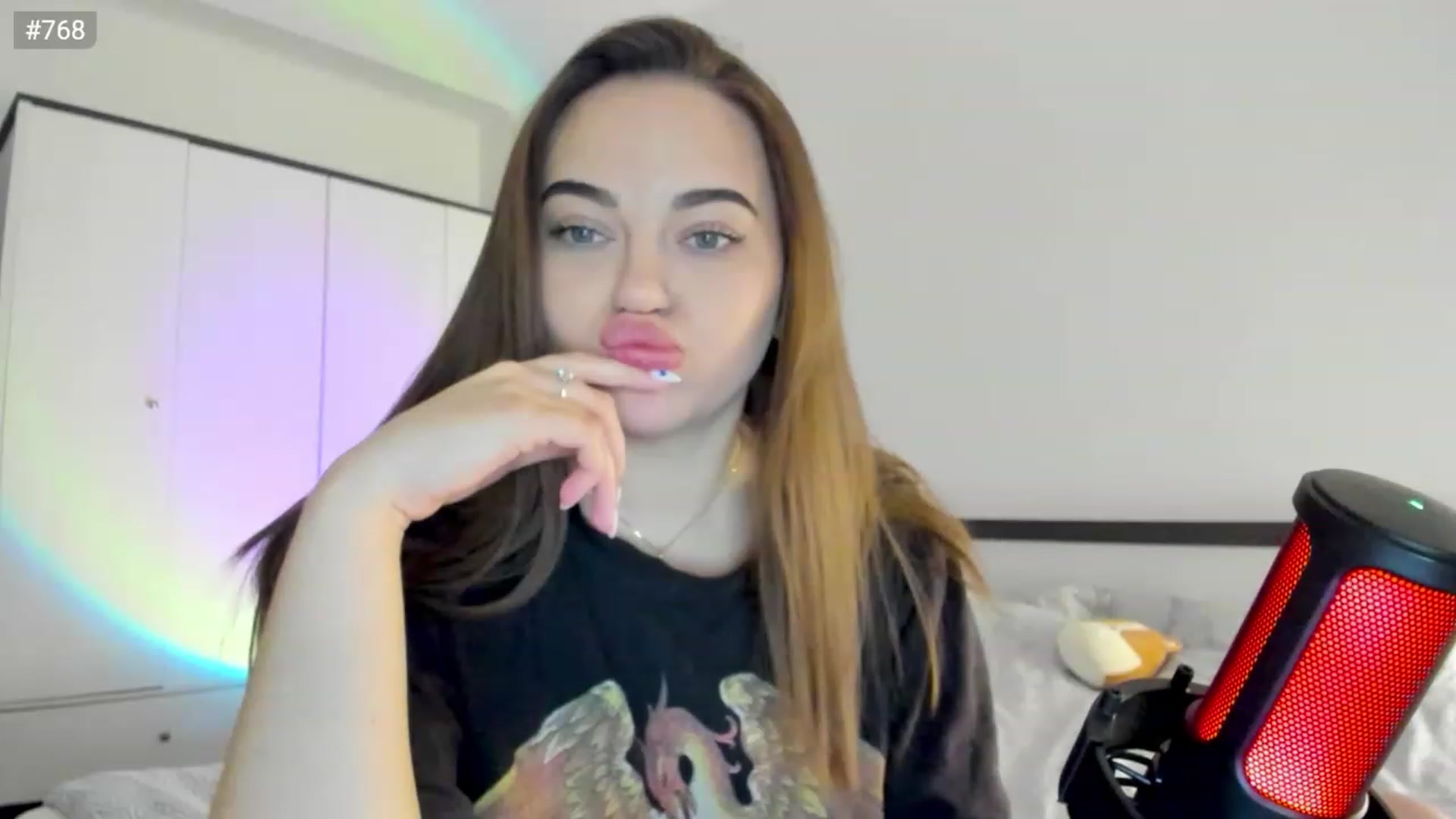 Gallery image thumbnail from Bee_Sweety_'s myfreecams stream on, 02/23/2023, 15:54 image 18 of 20