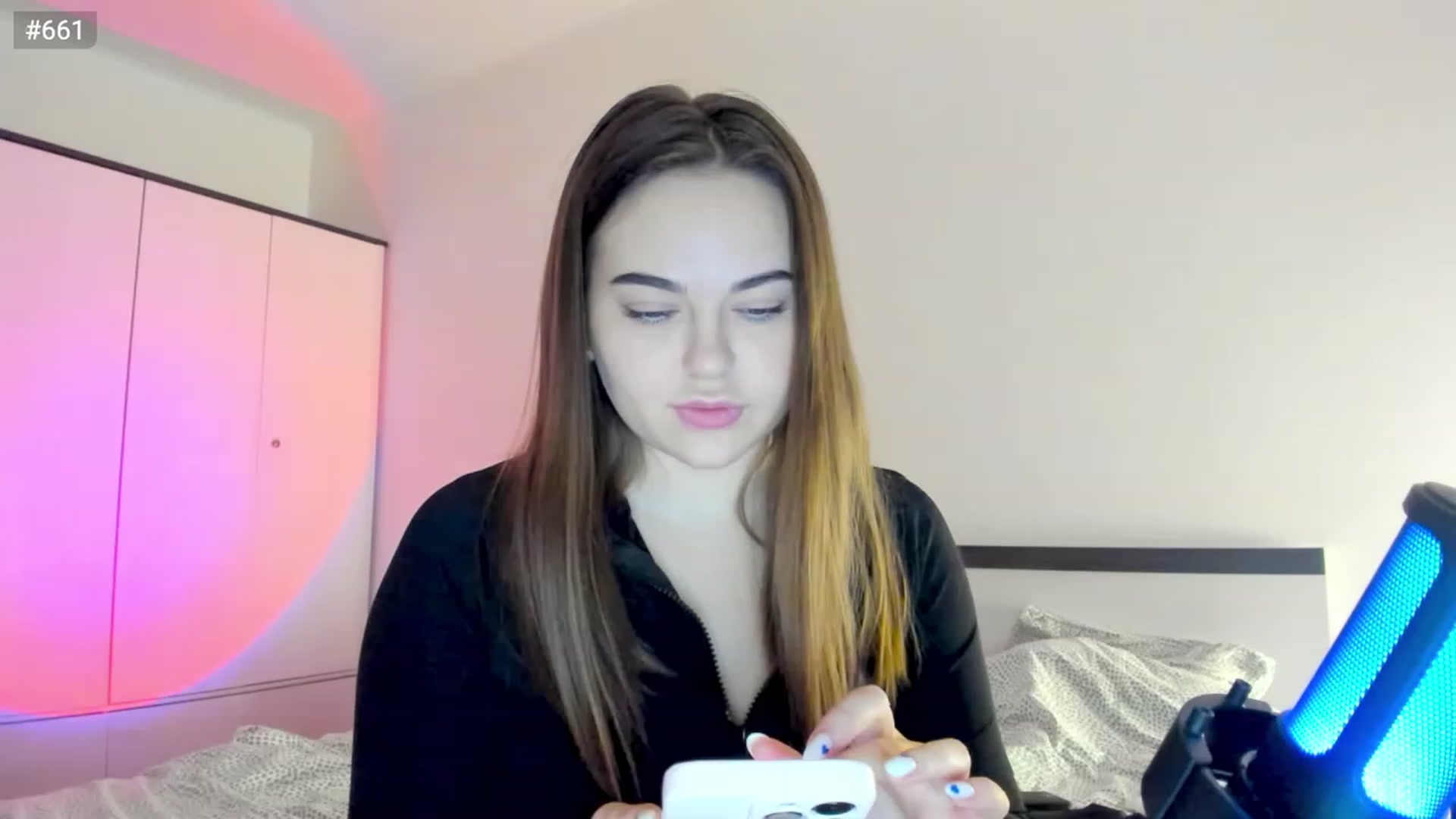 Gallery image thumbnail from Bee_Sweety_'s myfreecams stream on, 02/26/2023, 15:31 image 6 of 20