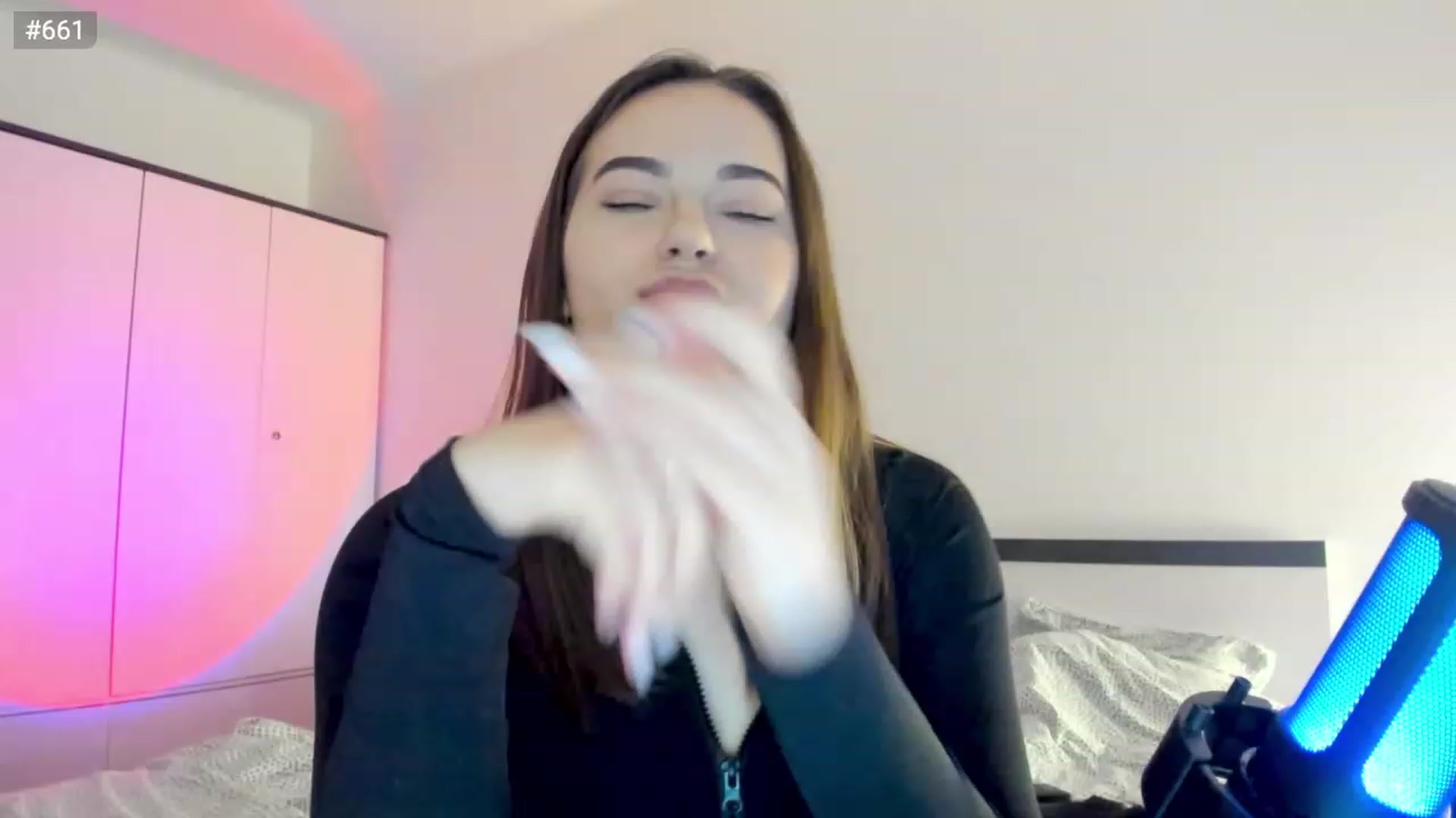Gallery image thumbnail from Bee_Sweety_'s myfreecams stream on, 02/26/2023, 15:31 image 4 of 20