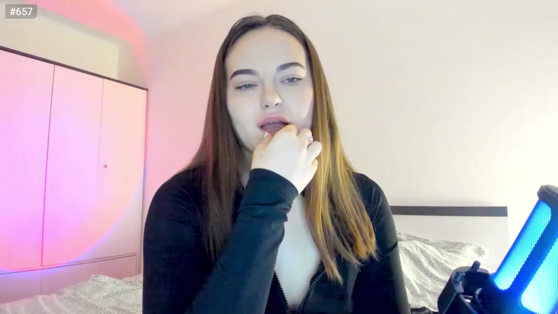 Gallery image thumbnail from Bee_Sweety_'s myfreecams stream on, 02/26/2023, 16:04 image 16 of 20