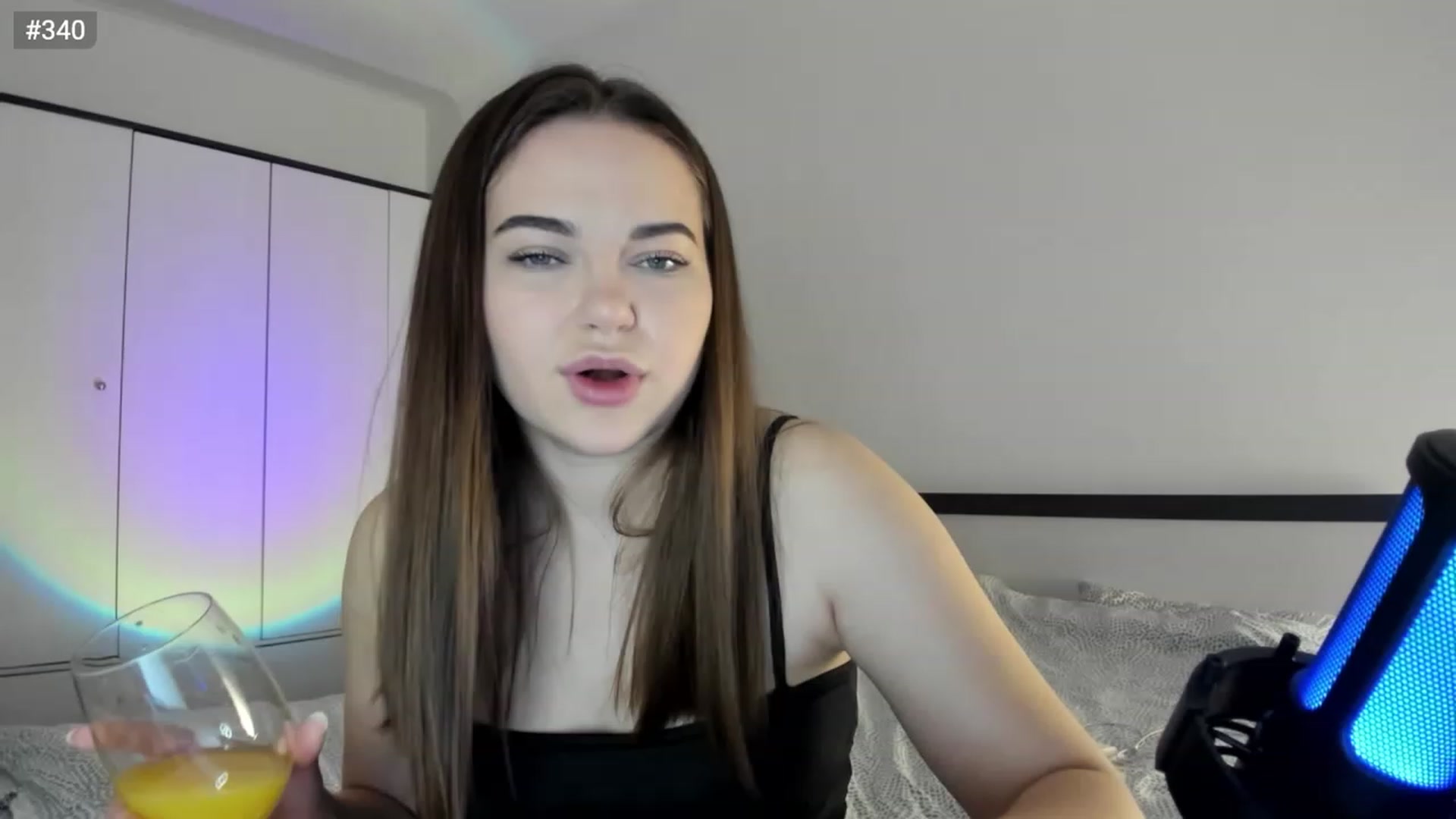 Gallery image thumbnail from Bee_Sweety_'s myfreecams stream on, 03/04/2023, 17:25 image 10 of 20