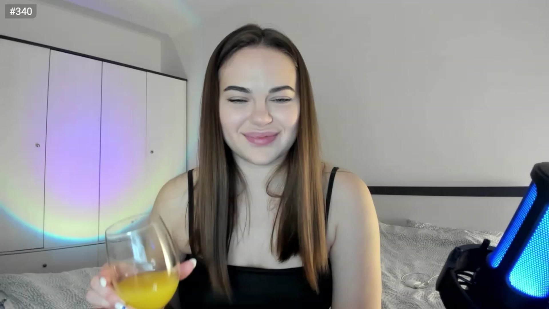 Gallery image thumbnail from Bee_Sweety_'s myfreecams stream on, 03/04/2023, 17:25 image 11 of 20