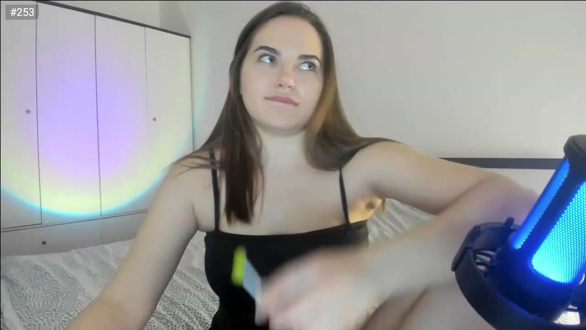 Gallery image thumbnail from Bee_Sweety_'s myfreecams stream on, 03/04/2023, 19:31 image 20 of 20