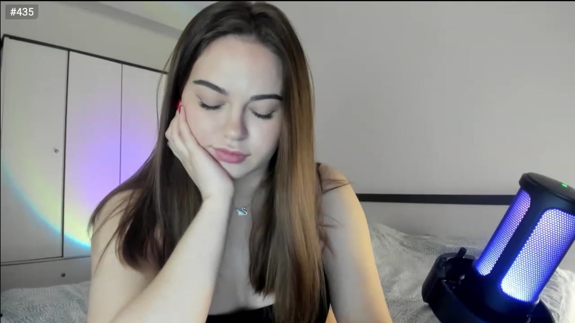 Gallery image thumbnail from Bee_Sweety_'s myfreecams stream on, 03/06/2023, 16:06 image 16 of 20