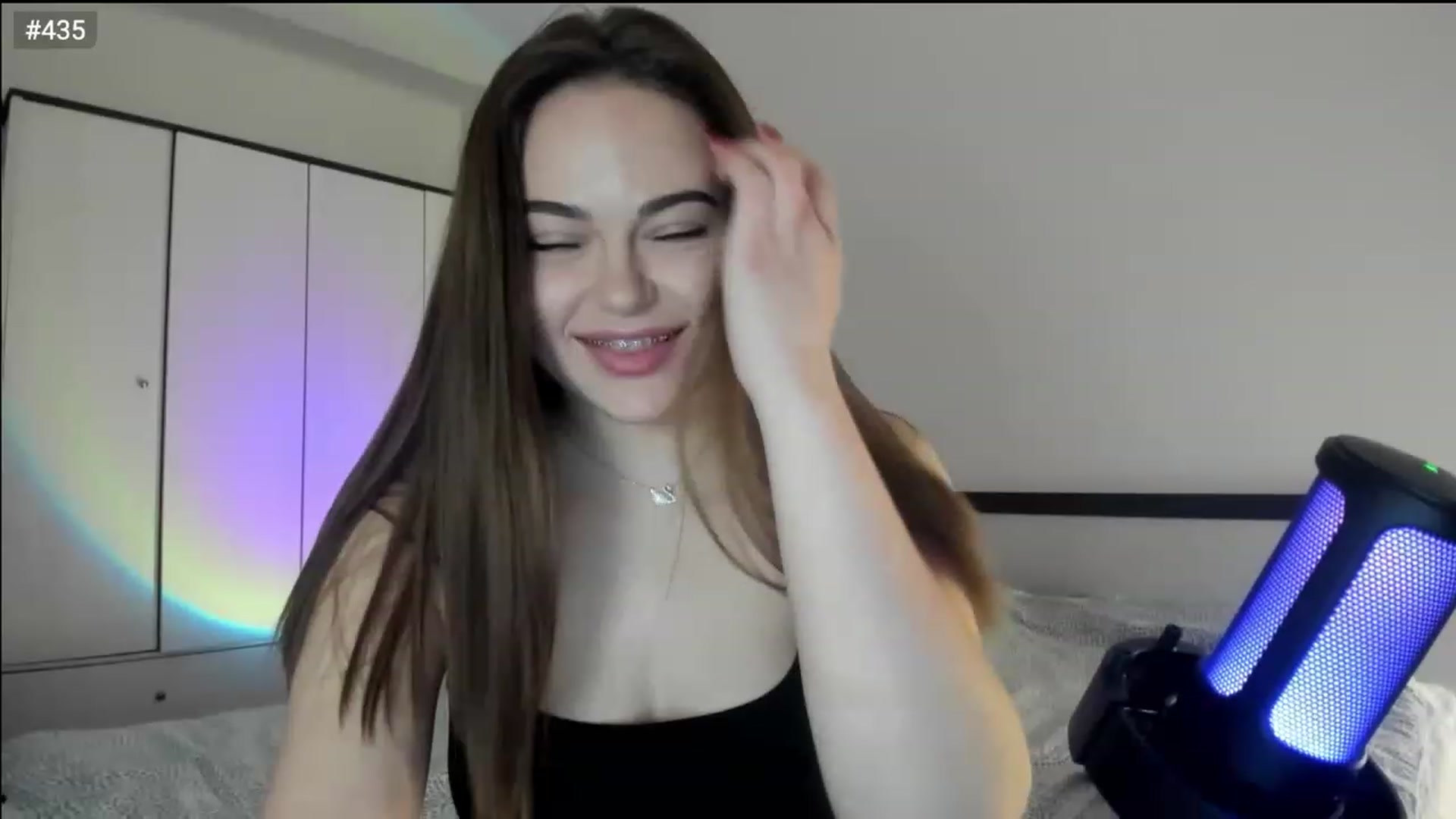 Gallery image thumbnail from Bee_Sweety_'s myfreecams stream on, 03/06/2023, 16:06 image 17 of 20