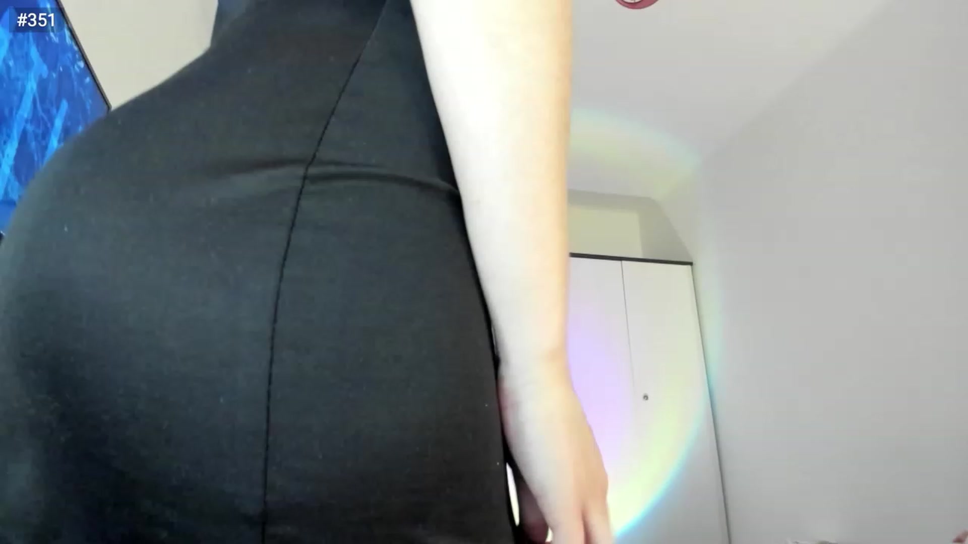 Gallery image thumbnail from Bee_Sweety_'s myfreecams stream on, 03/10/2023, 14:27 image 17 of 20