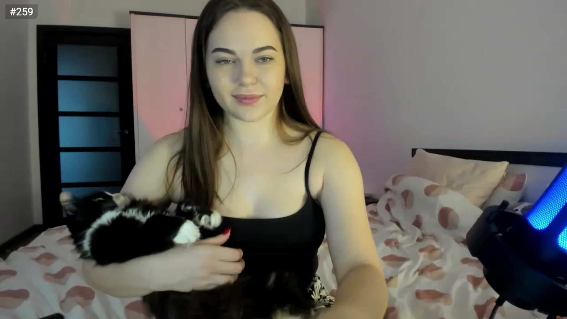 Gallery image thumbnail from Bee_Sweety_'s myfreecams stream on, 03/12/2023, 15:04 image 8 of 20