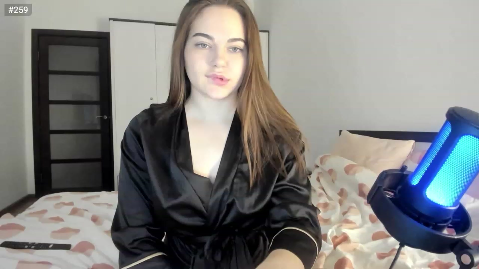 Gallery image thumbnail from Bee_Sweety_'s myfreecams stream on, 03/12/2023, 17:20 image 12 of 20