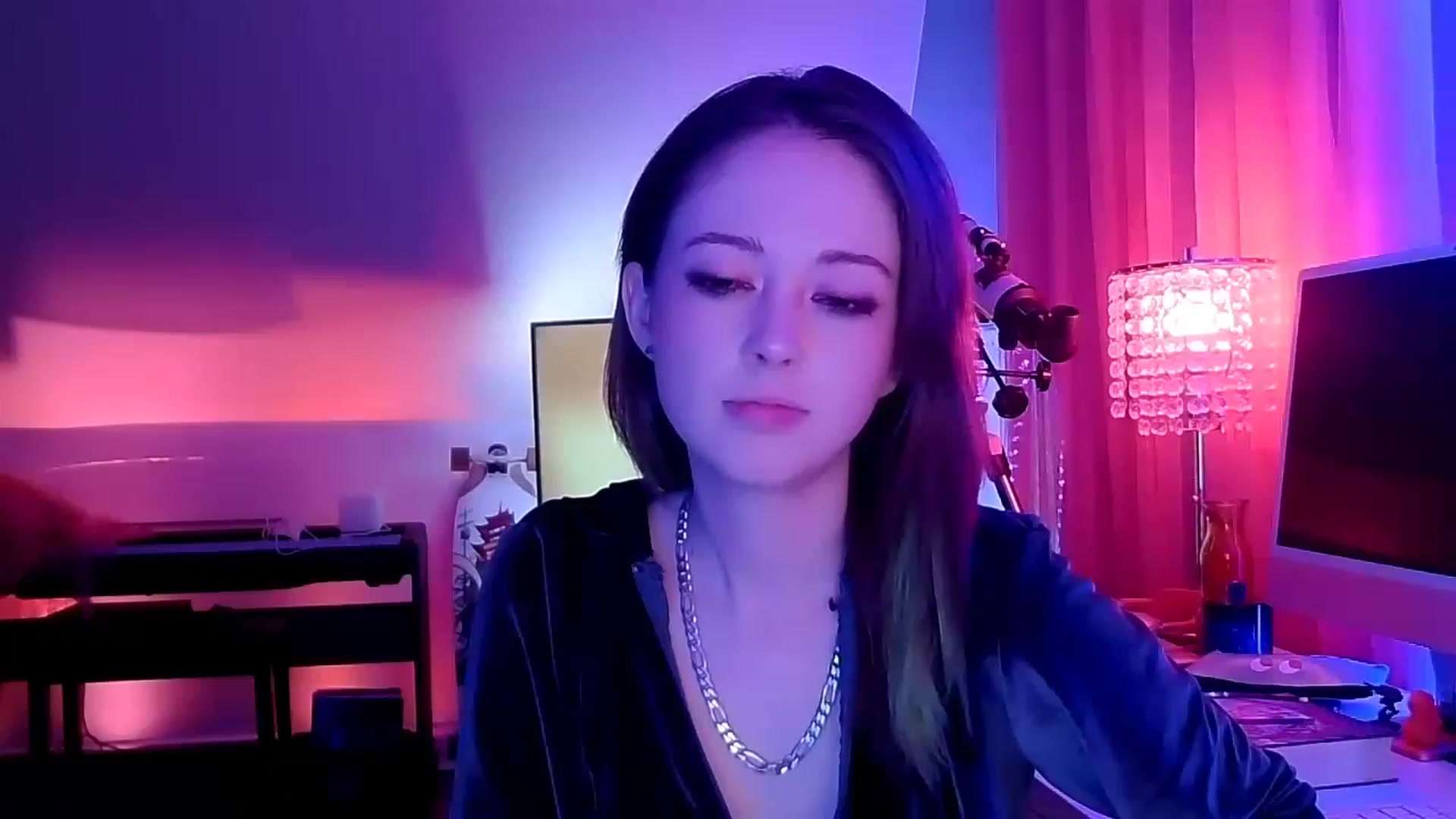 Gallery image thumbnail from BeeautyNSFW's myfreecams stream on, 04/01/2023, 05:45 image 11 of 20