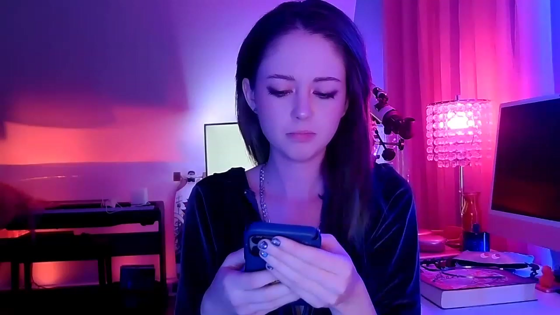 Gallery image thumbnail from BeeautyNSFW's myfreecams stream on, 04/01/2023, 05:45 image 2 of 20