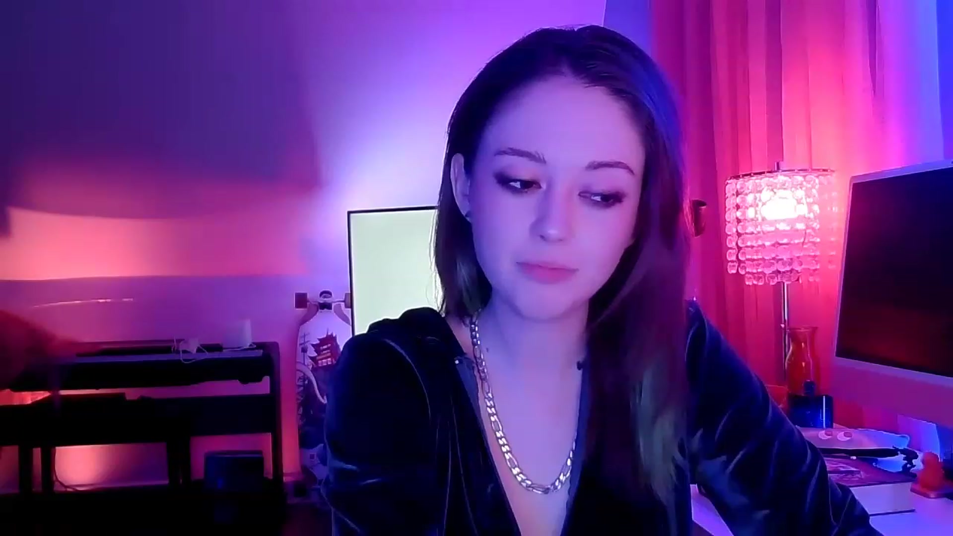 Gallery image thumbnail from BeeautyNSFW's myfreecams stream on, 04/01/2023, 05:45 image 4 of 20
