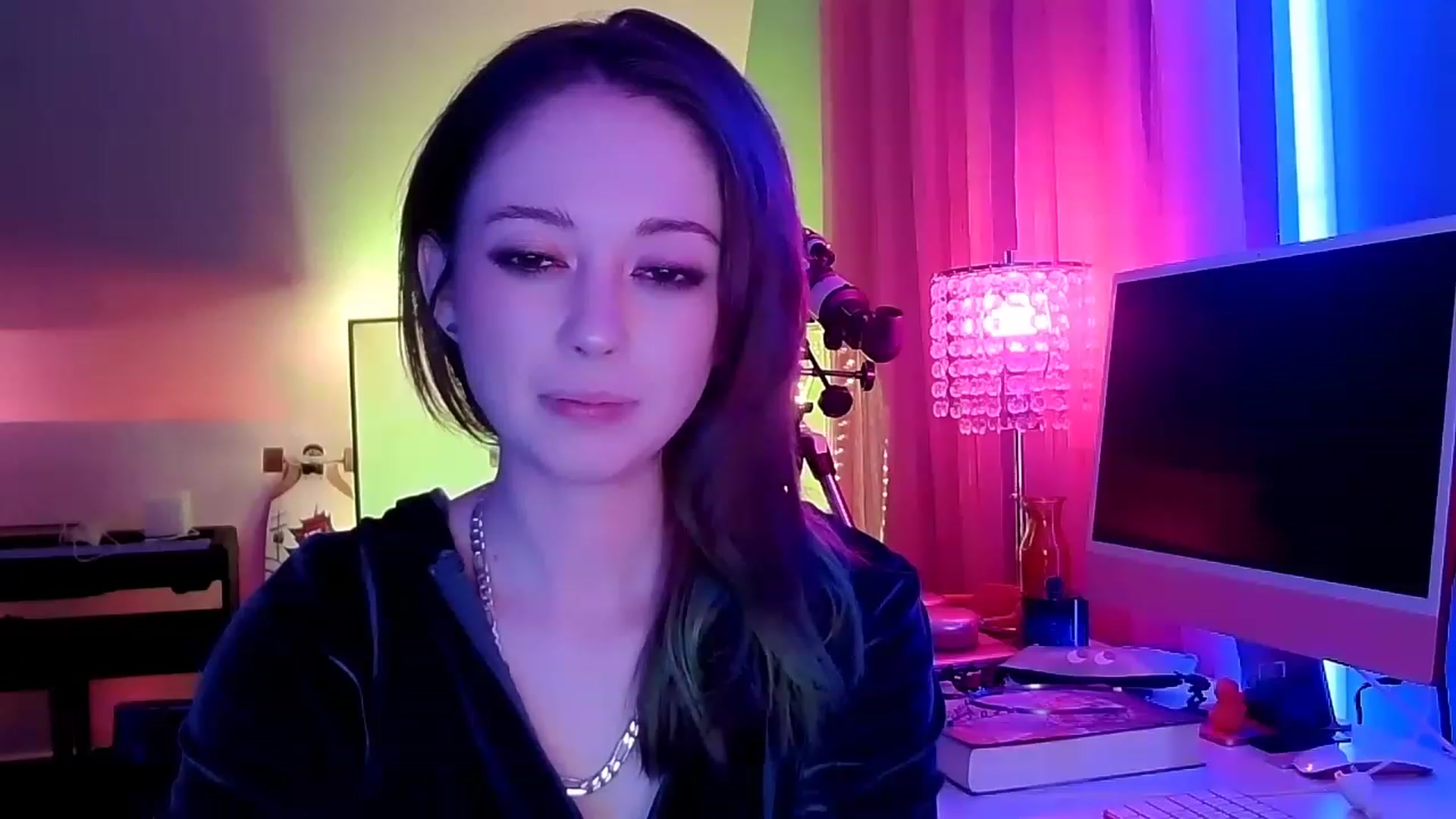 Gallery image thumbnail from BeeautyNSFW's myfreecams stream on, 04/01/2023, 06:14 image 5 of 20