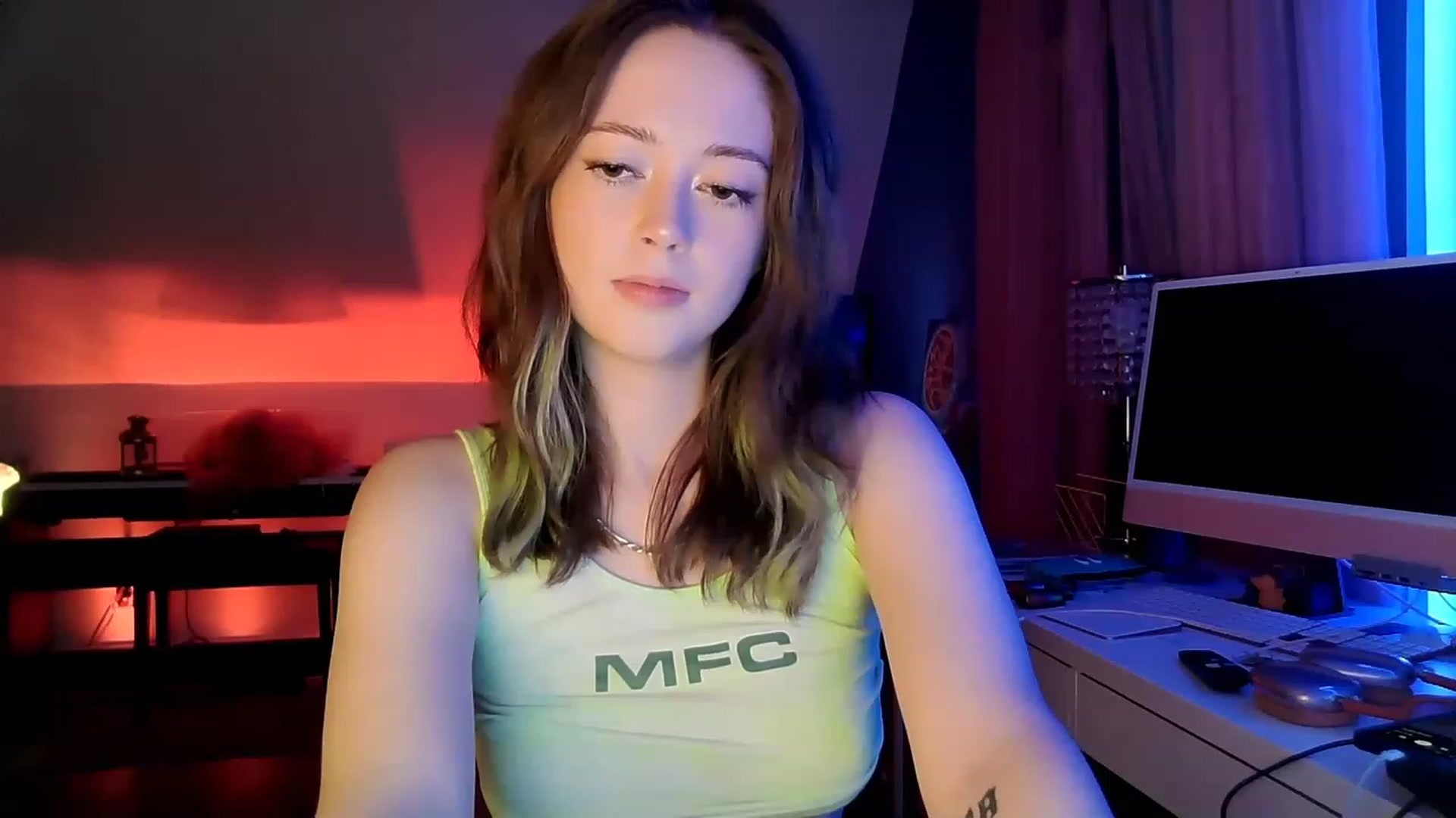 Gallery image thumbnail from BeeautyNSFW's myfreecams stream on, 04/19/2023, 01:43 image 18 of 20