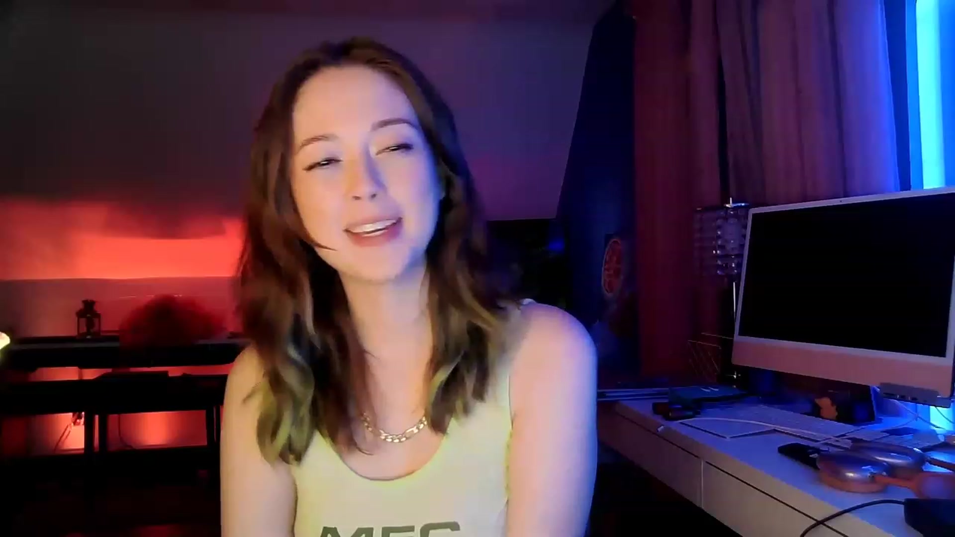 Gallery image thumbnail from BeeautyNSFW's myfreecams stream on, 04/19/2023, 02:37 image 14 of 20