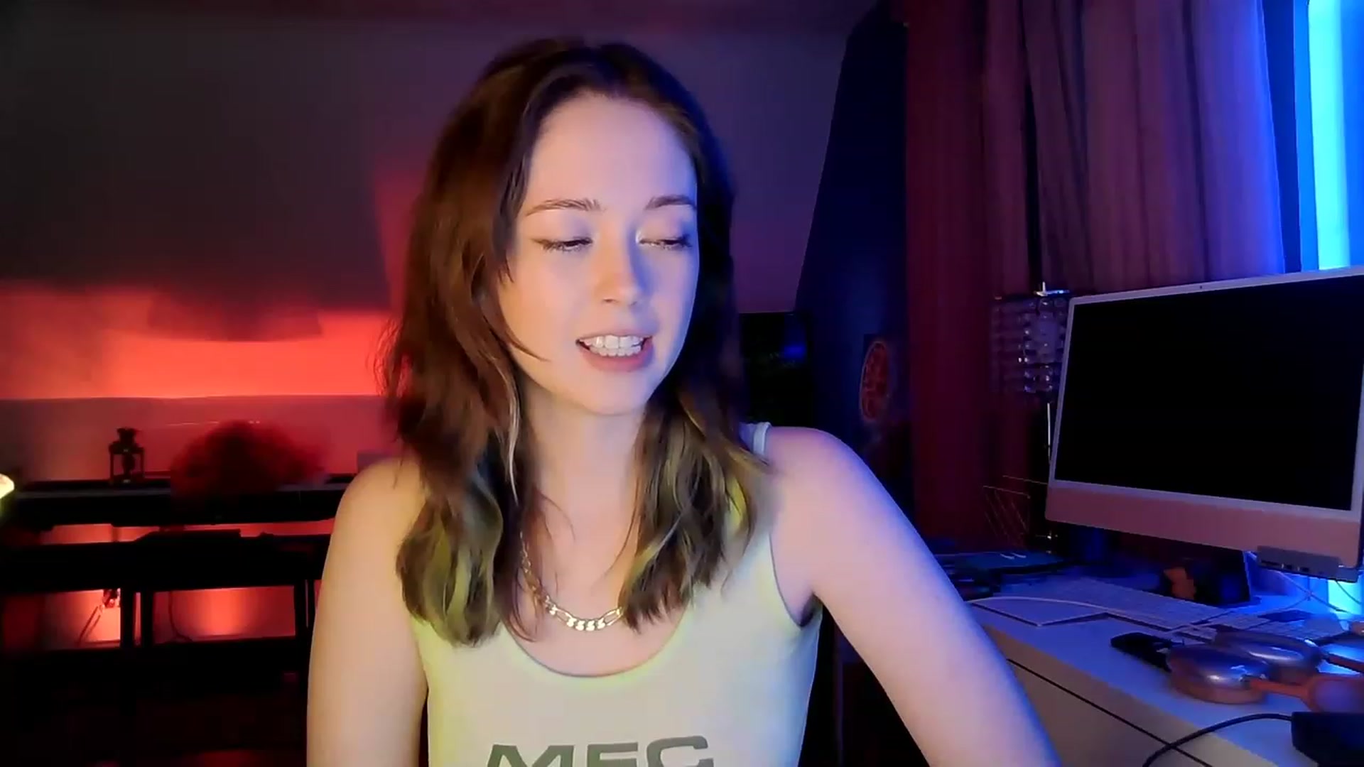 Gallery image thumbnail from BeeautyNSFW's myfreecams stream on, 04/19/2023, 02:37 image 13 of 20