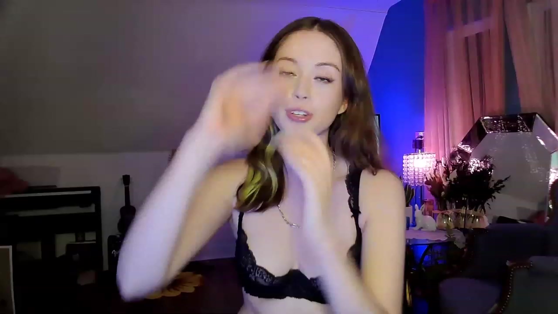 Gallery image thumbnail from BeeautyNSFW's myfreecams stream on, 05/07/2023, 02:14 image 17 of 20