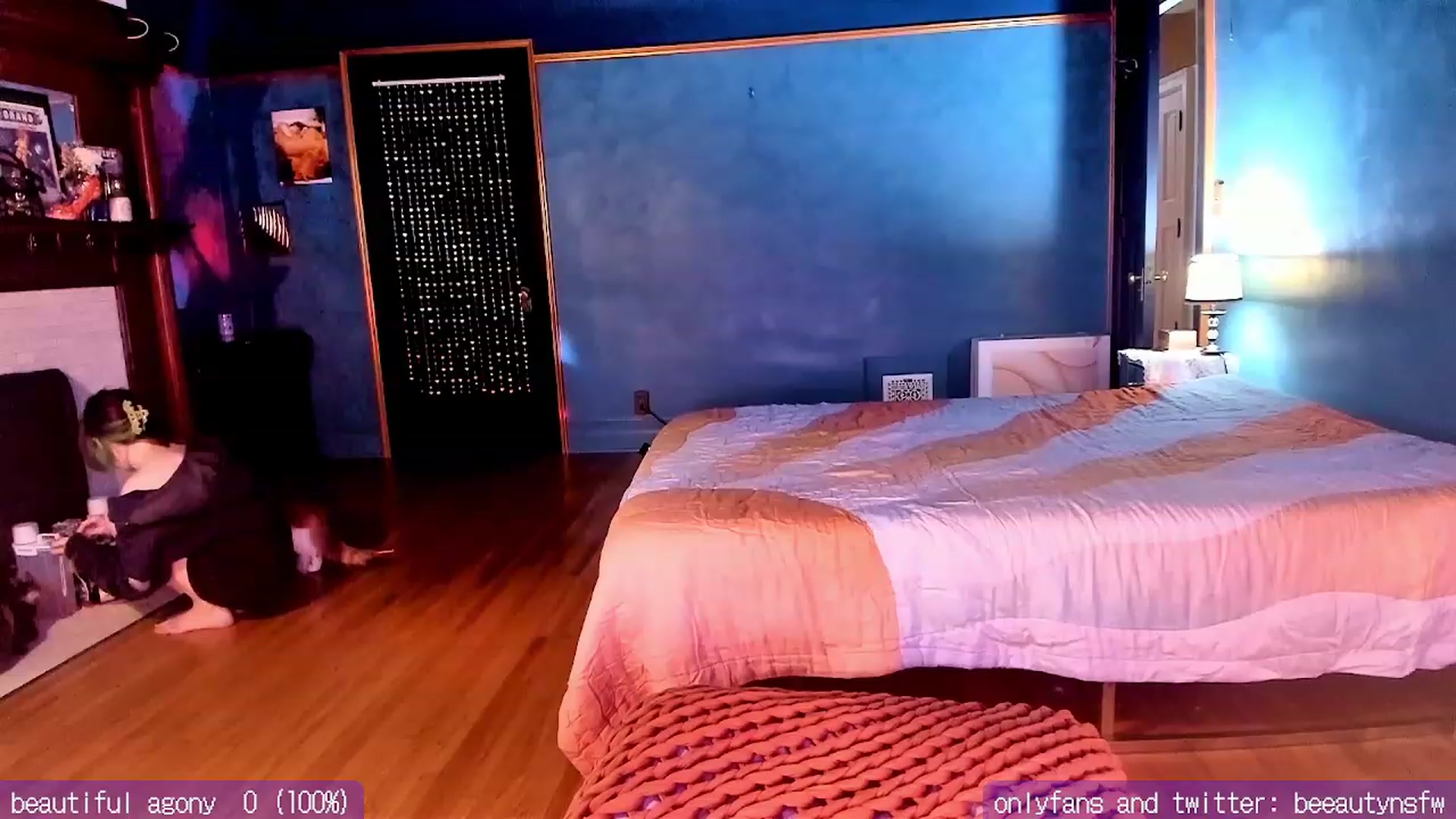Gallery image thumbnail from BeeautyNSFW's myfreecams stream on, 12/26/2023, 07:58 image 14 of 20