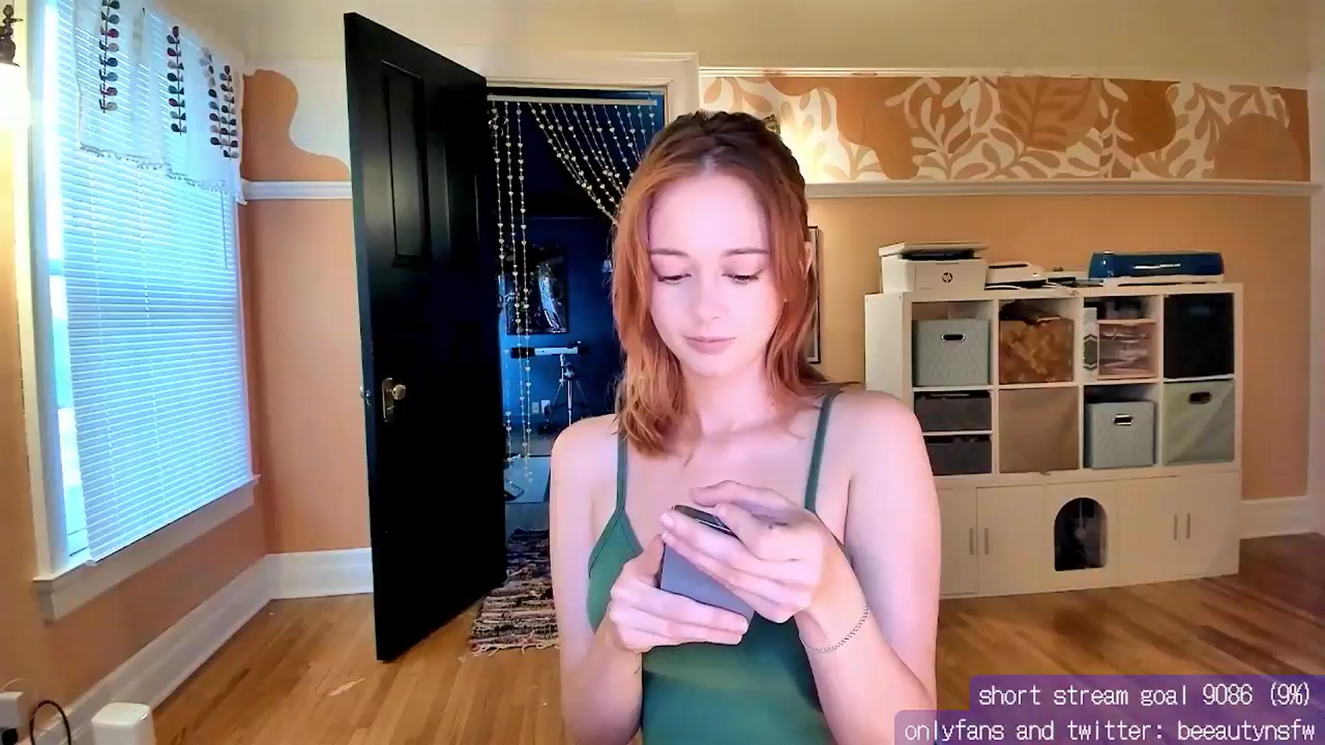 Gallery image thumbnail from BeeautyNSFW's myfreecams stream on, 07/31/2024, 01:19 image 9 of 20