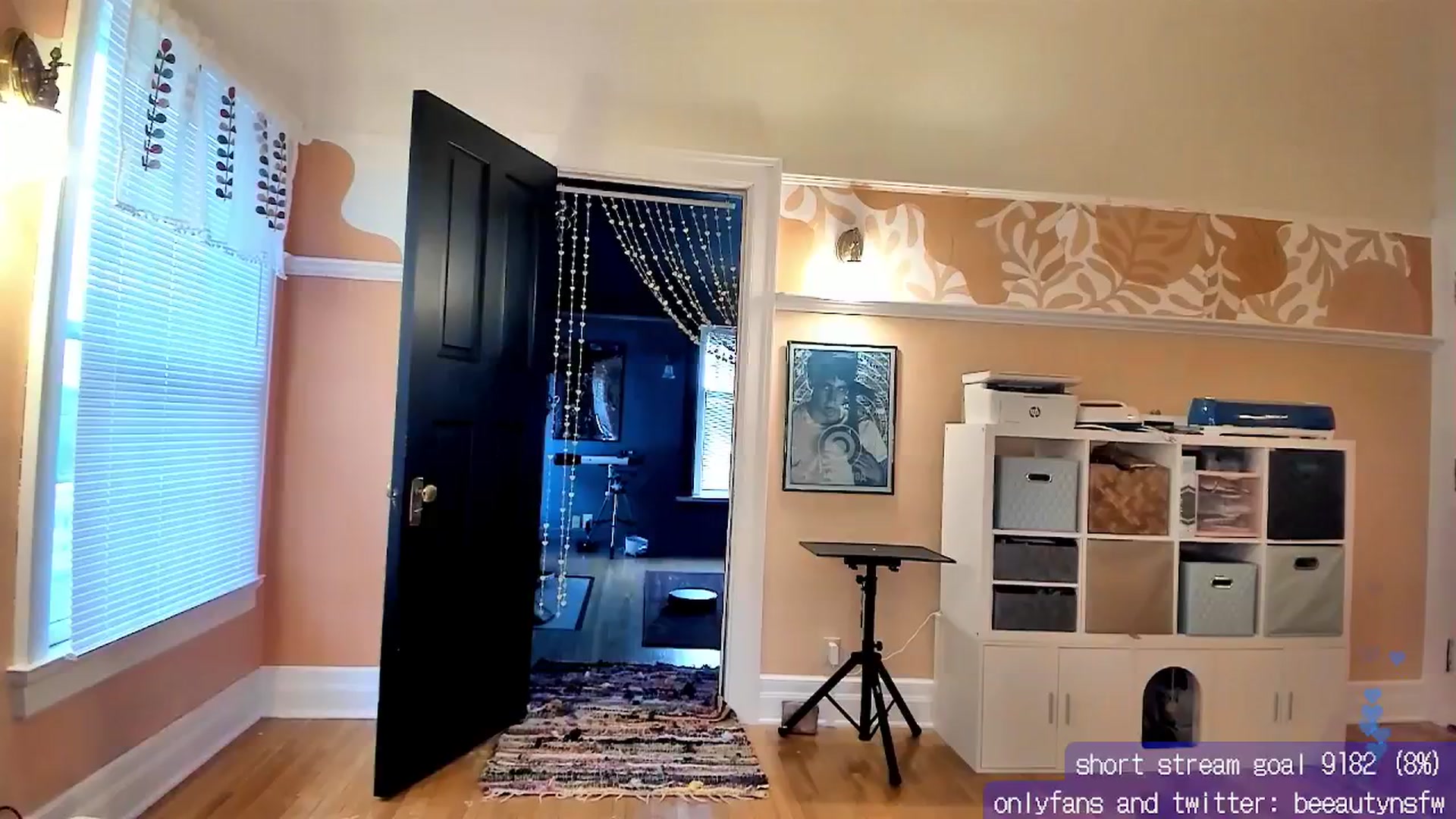 Gallery image thumbnail from BeeautyNSFW's myfreecams stream on, 07/31/2024, 01:19 image 4 of 20
