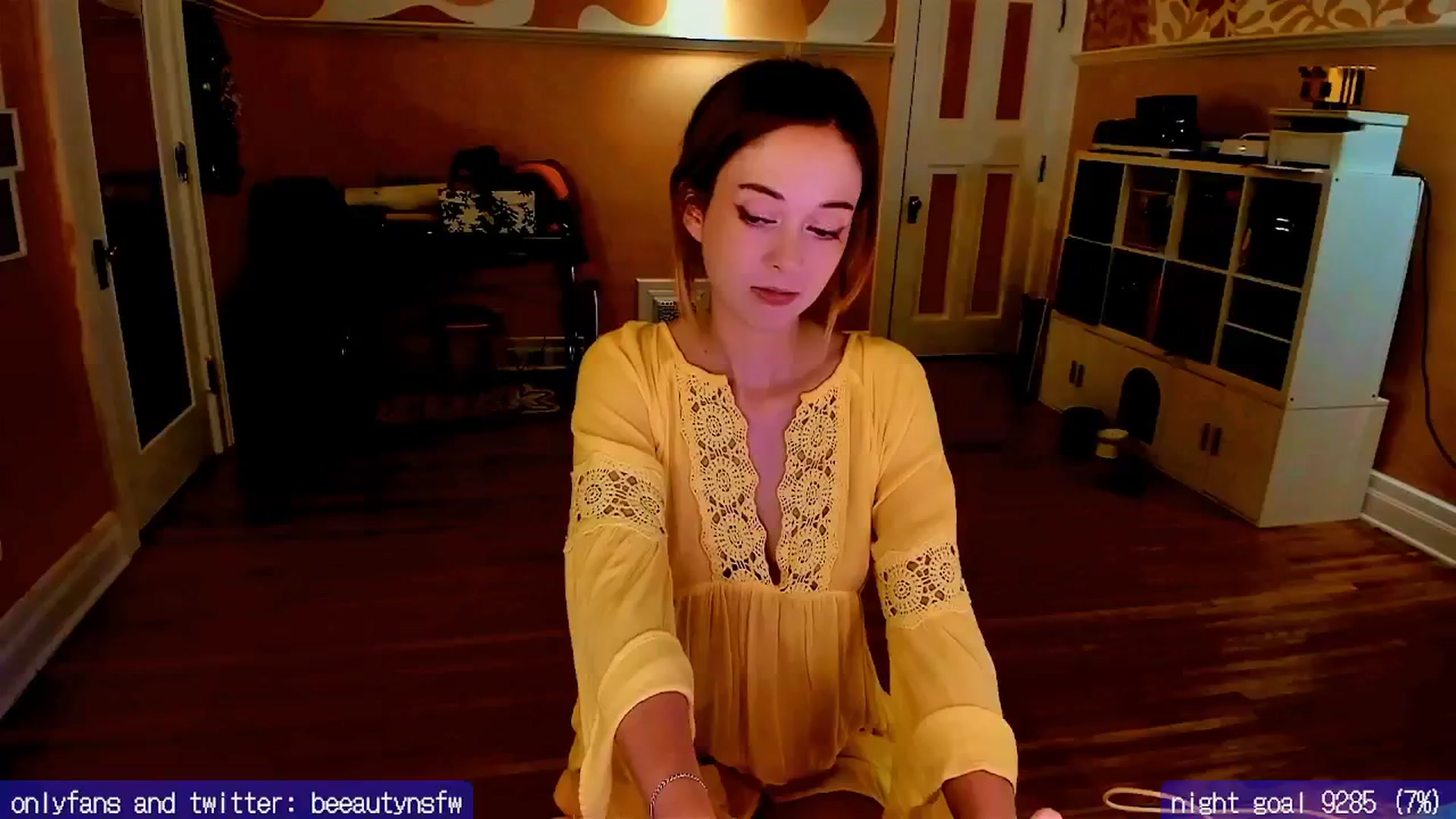 Gallery image thumbnail from BeeautyNSFW's myfreecams stream on, 09/06/2024, 07:50 image 2 of 20