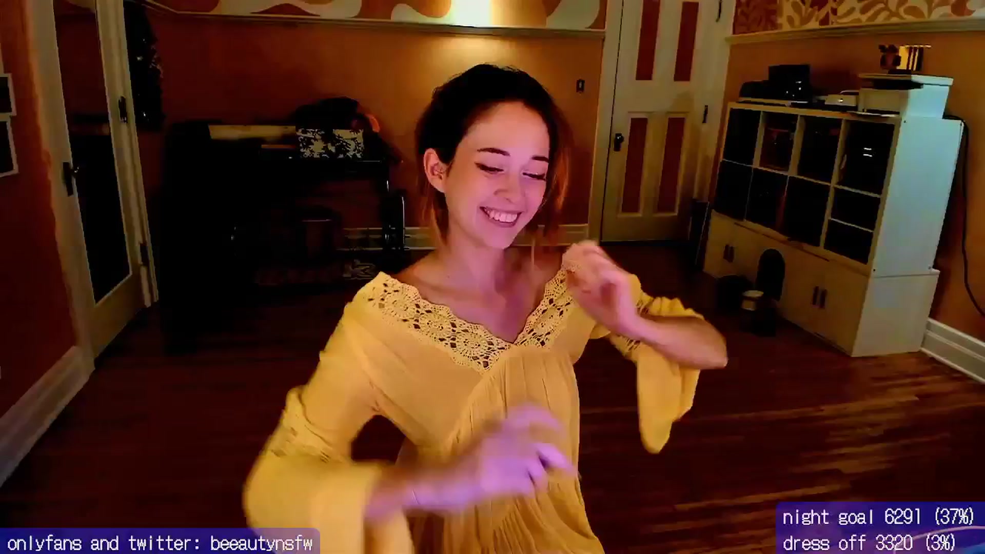 Gallery image thumbnail from BeeautyNSFW's myfreecams stream on, 09/06/2024, 07:50 image 10 of 20