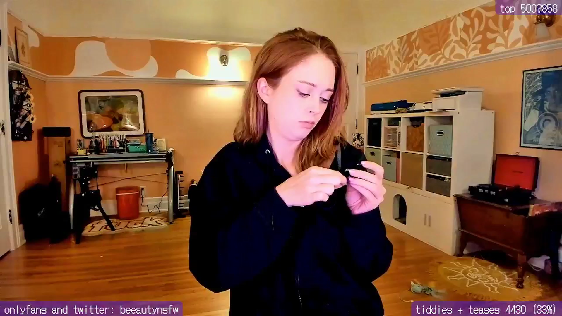 Gallery image thumbnail from BeeautyNSFW's myfreecams stream on, 10/23/2024, 08:18 image 7 of 20