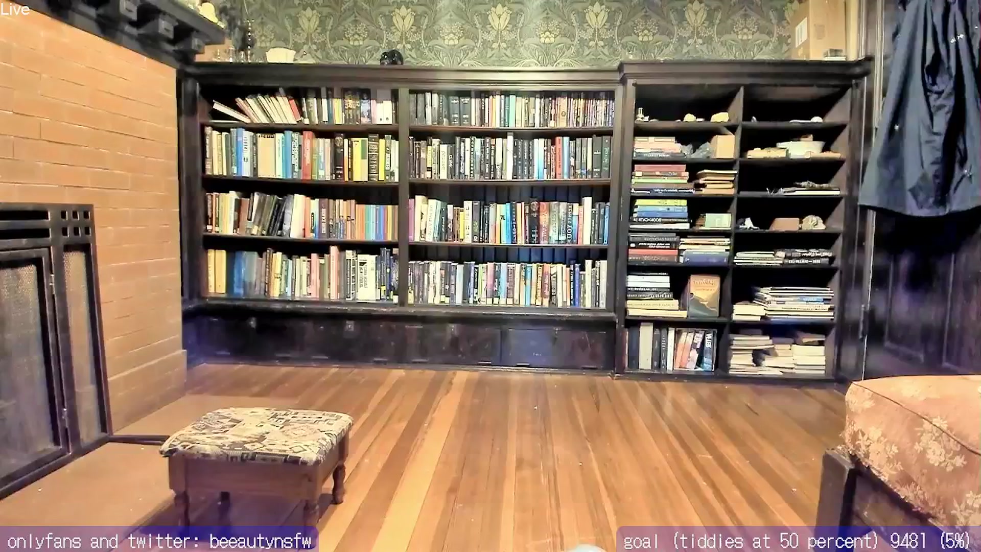Gallery image thumbnail from BeeautyNSFW's myfreecams stream on, 03/14/2025, 06:03 image 4 of 20