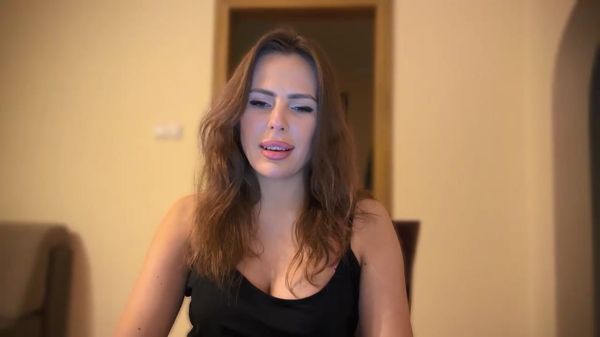 Gallery image thumbnail from BeepBoob777's myfreecams stream on, 02/11/2024, 01:52 image 18 of 20