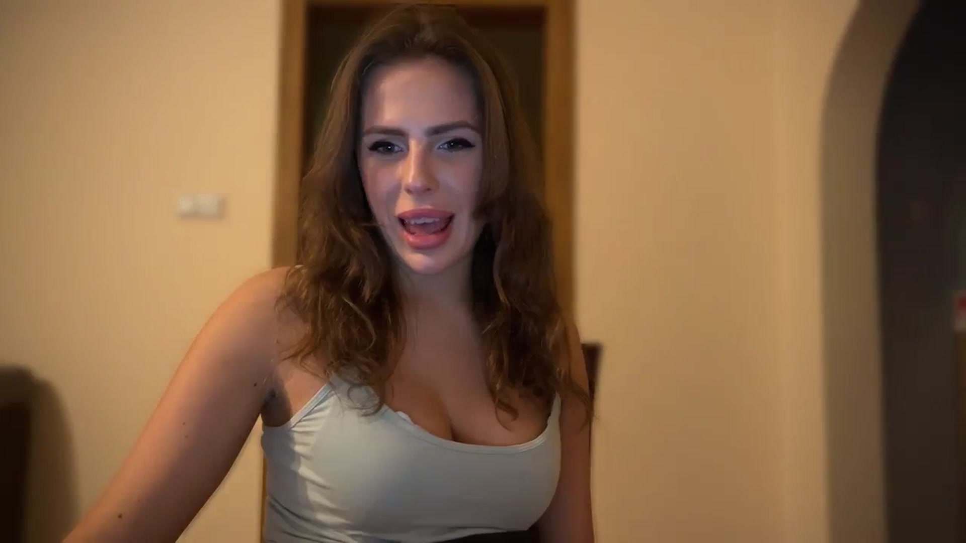 Gallery image thumbnail from BeepBoob777's myfreecams stream on, 02/20/2024, 01:33 image 14 of 20