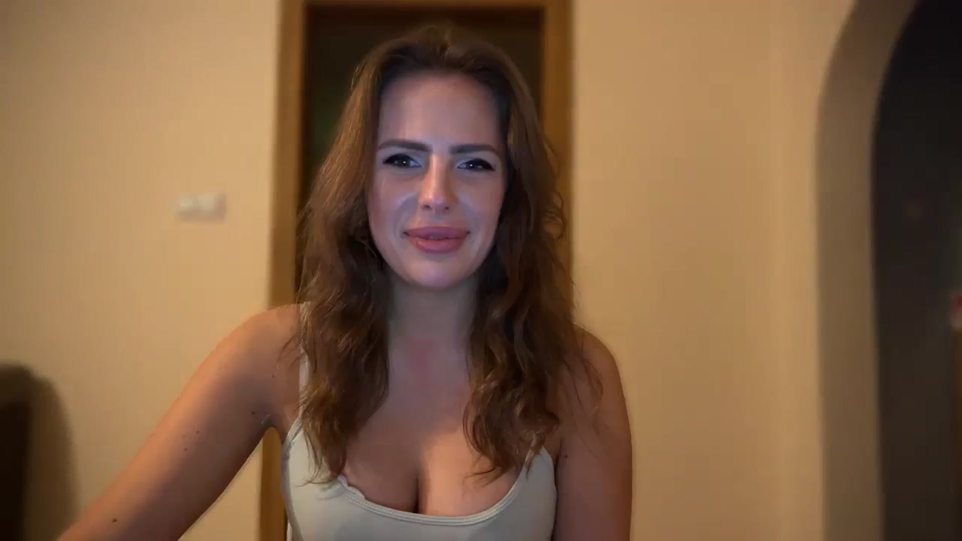 Gallery image thumbnail from BeepBoob777's myfreecams stream on, 02/20/2024, 01:33 image 19 of 20