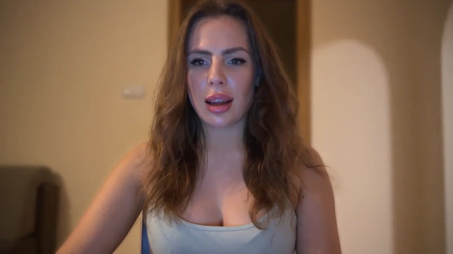 Gallery image thumbnail from BeepBoob777's myfreecams stream on, 05/23/2024, 22:44 image 6 of 20
