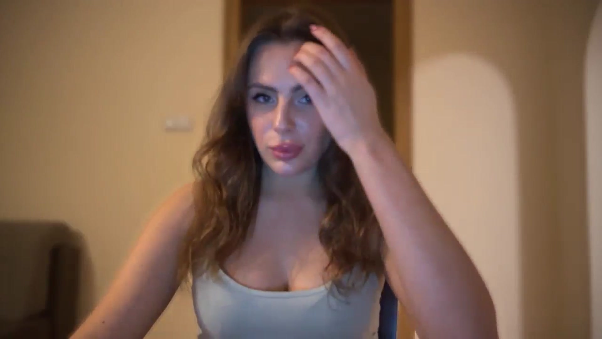 Gallery image thumbnail from BeepBoob777's myfreecams stream on, 05/23/2024, 23:26 image 10 of 20