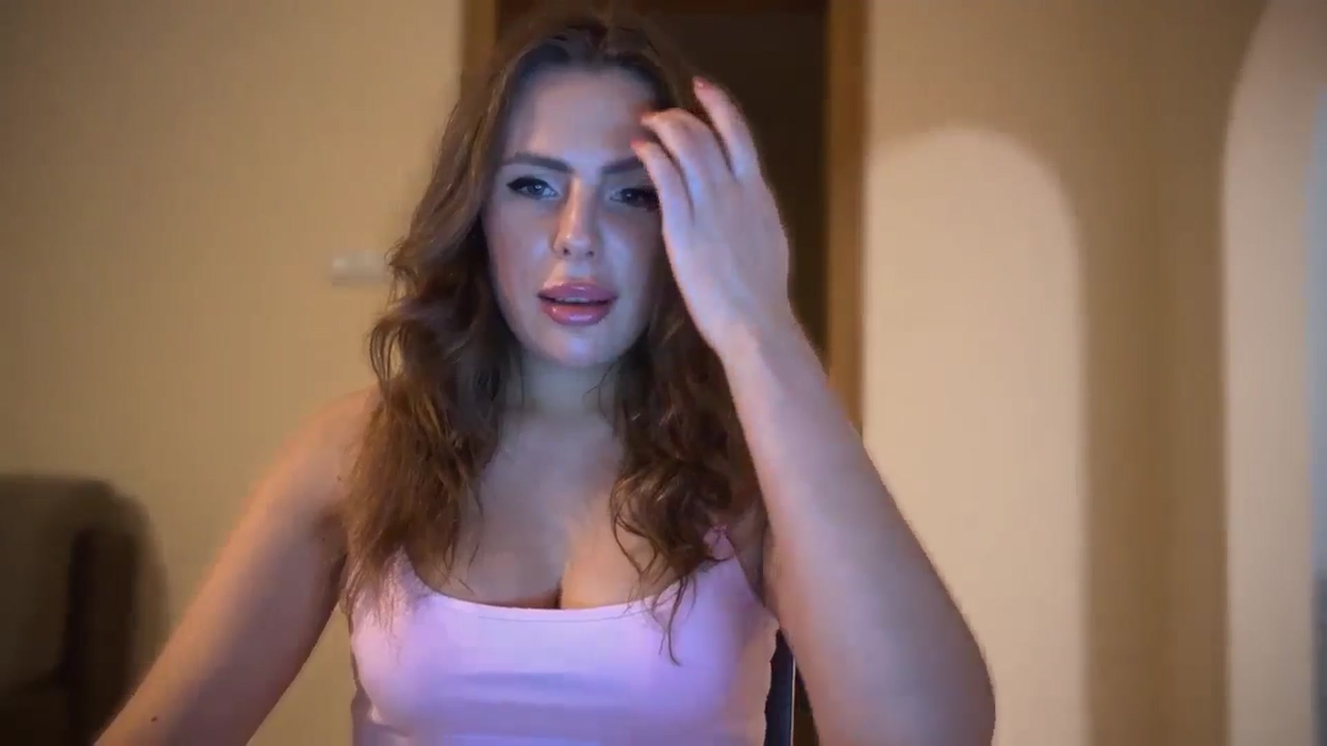 Gallery image thumbnail from BeepBoob777's myfreecams stream on, 05/24/2024, 22:28 image 18 of 20