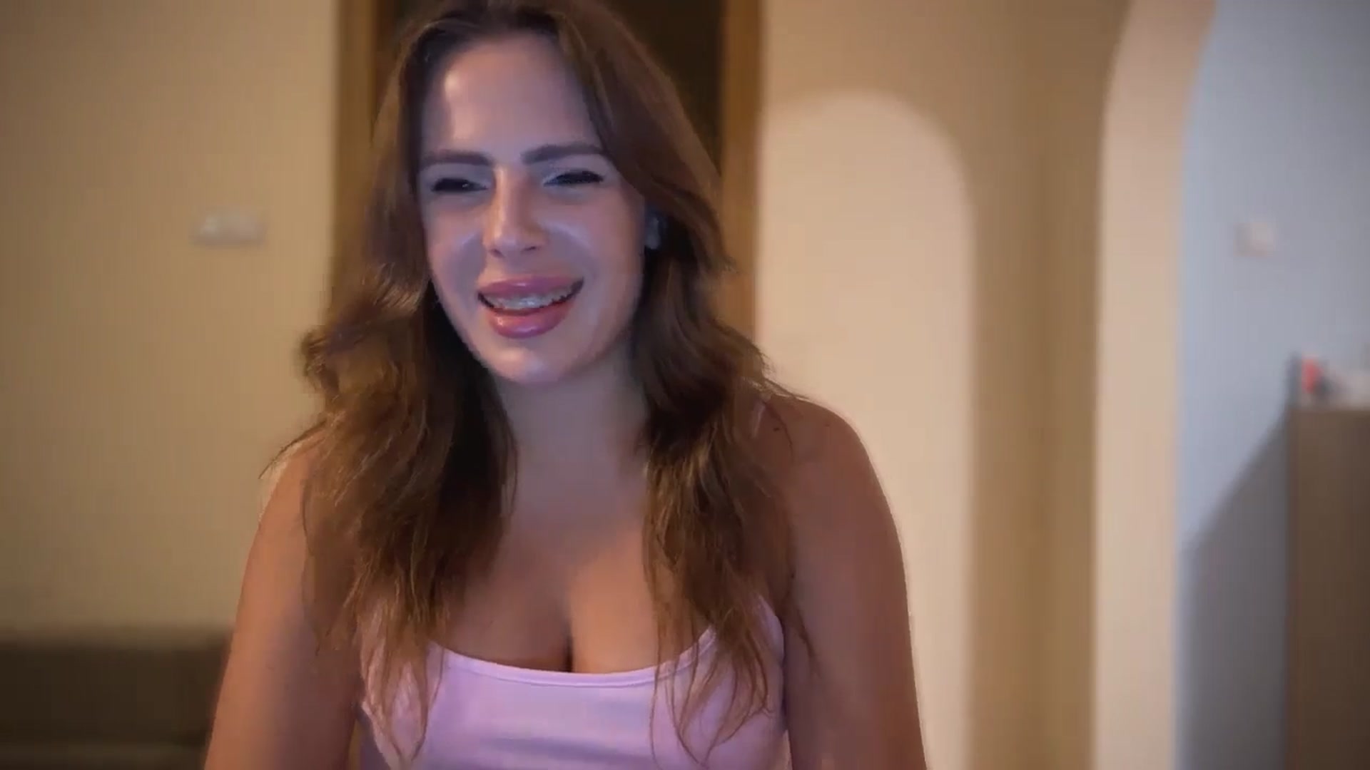 Gallery image thumbnail from BeepBoob777's myfreecams stream on, 08/03/2024, 23:33 image 10 of 20
