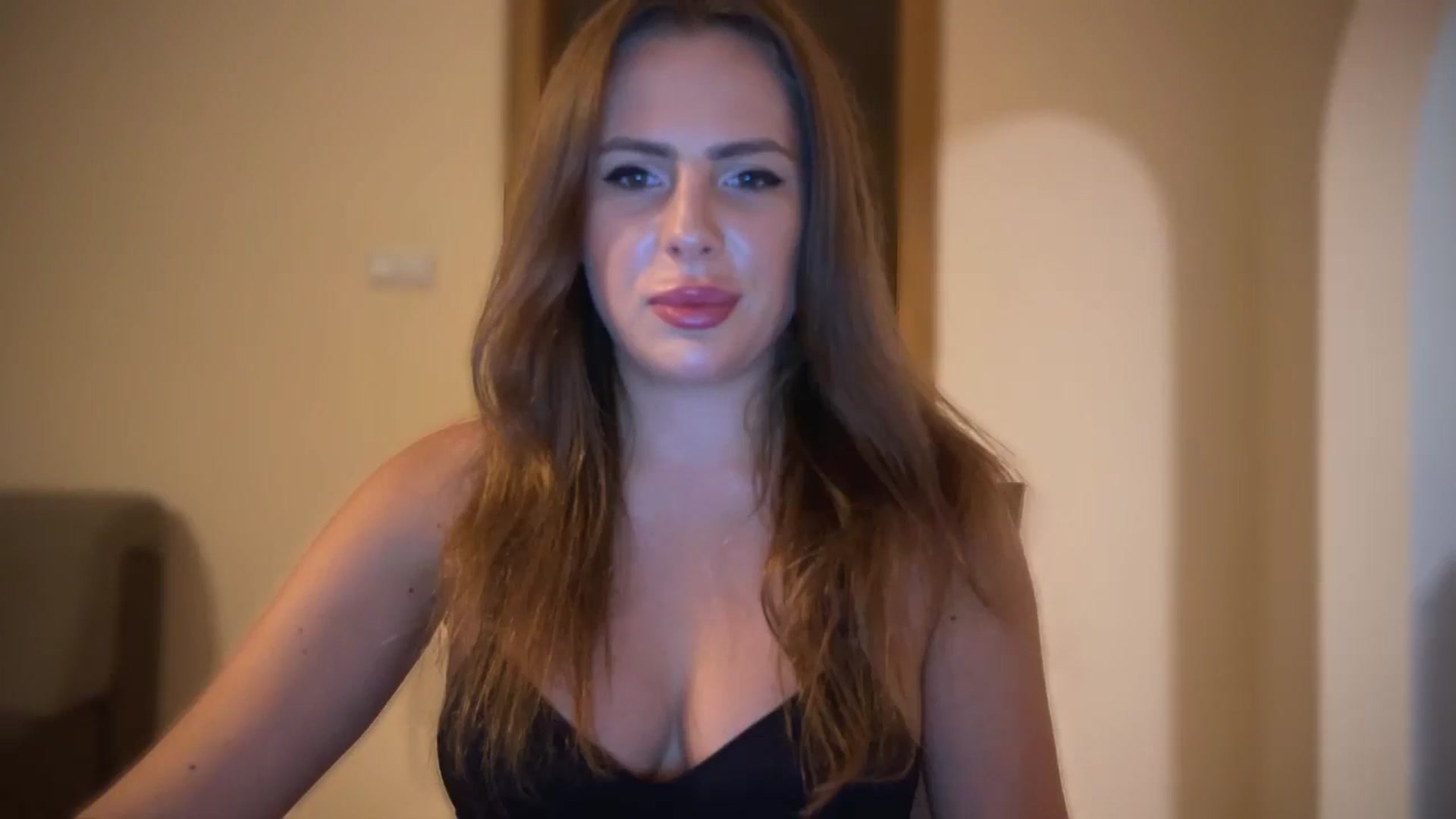 Gallery image thumbnail from BeepBoob777's myfreecams stream on, 08/30/2024, 23:14 image 10 of 20