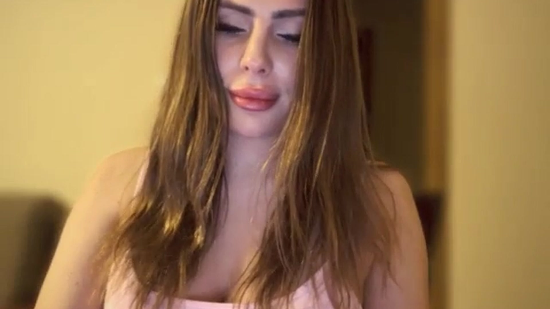 Gallery image thumbnail from BeepBoob777's myfreecams stream on, 03/09/2025, 23:14 image 12 of 20